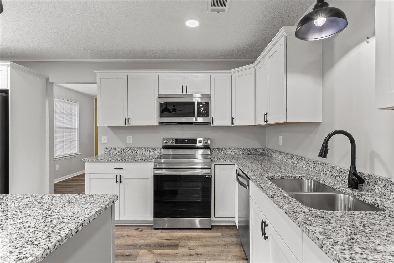 BRIARCLIFF - Residential