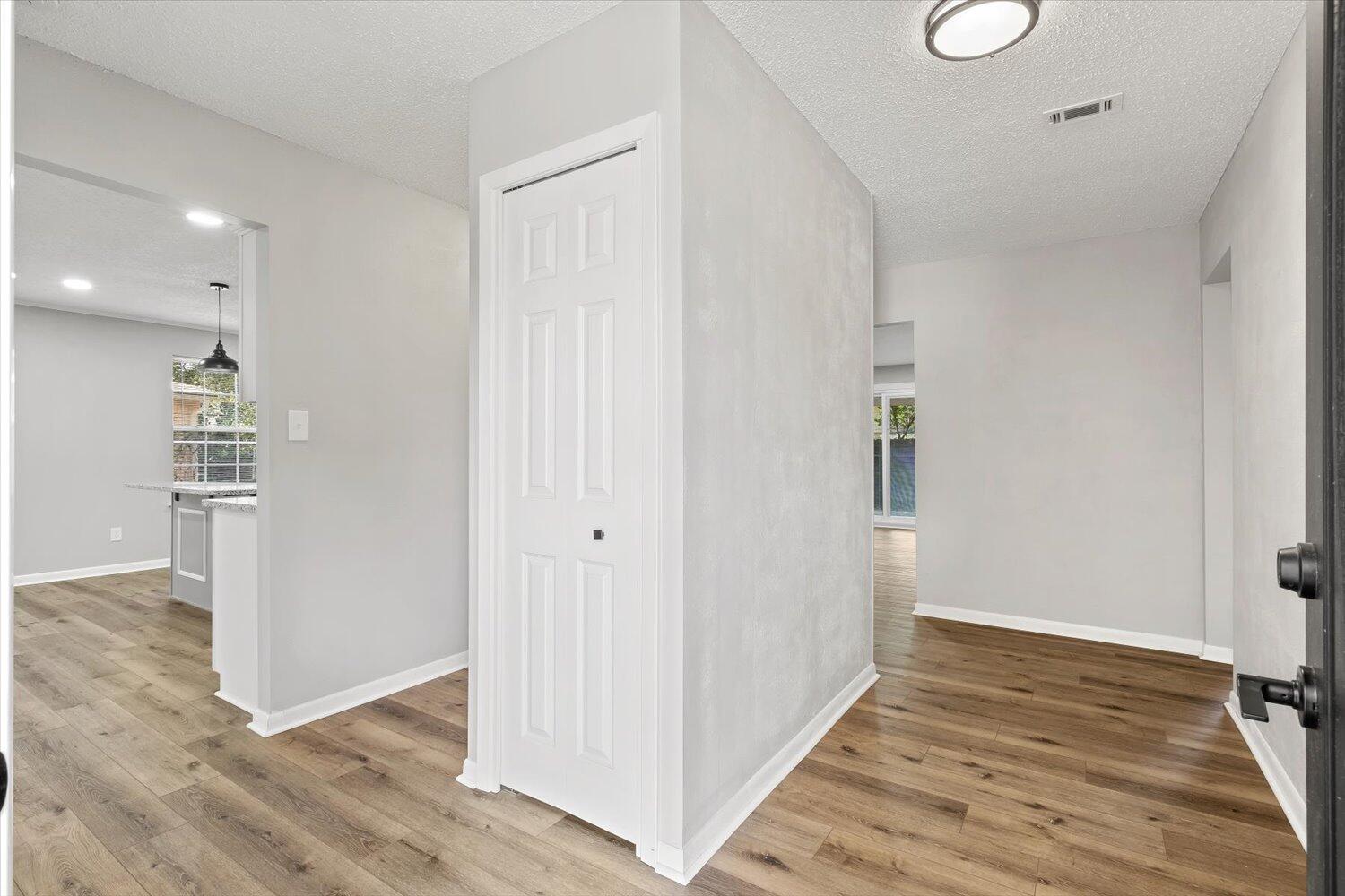 BRIARCLIFF - Residential