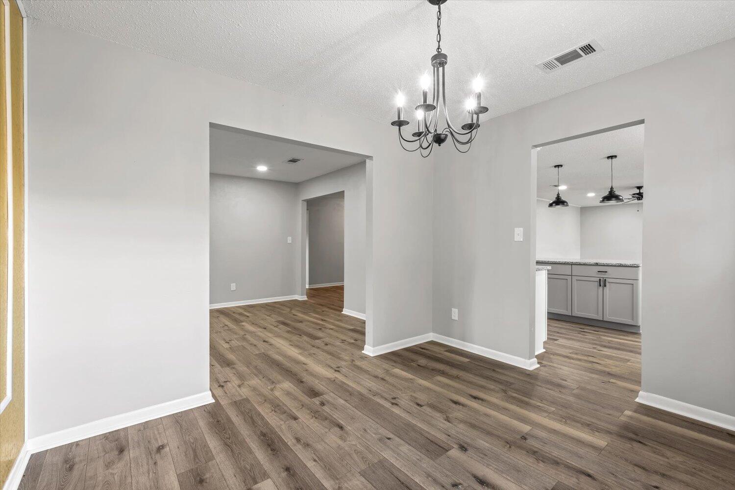 BRIARCLIFF - Residential