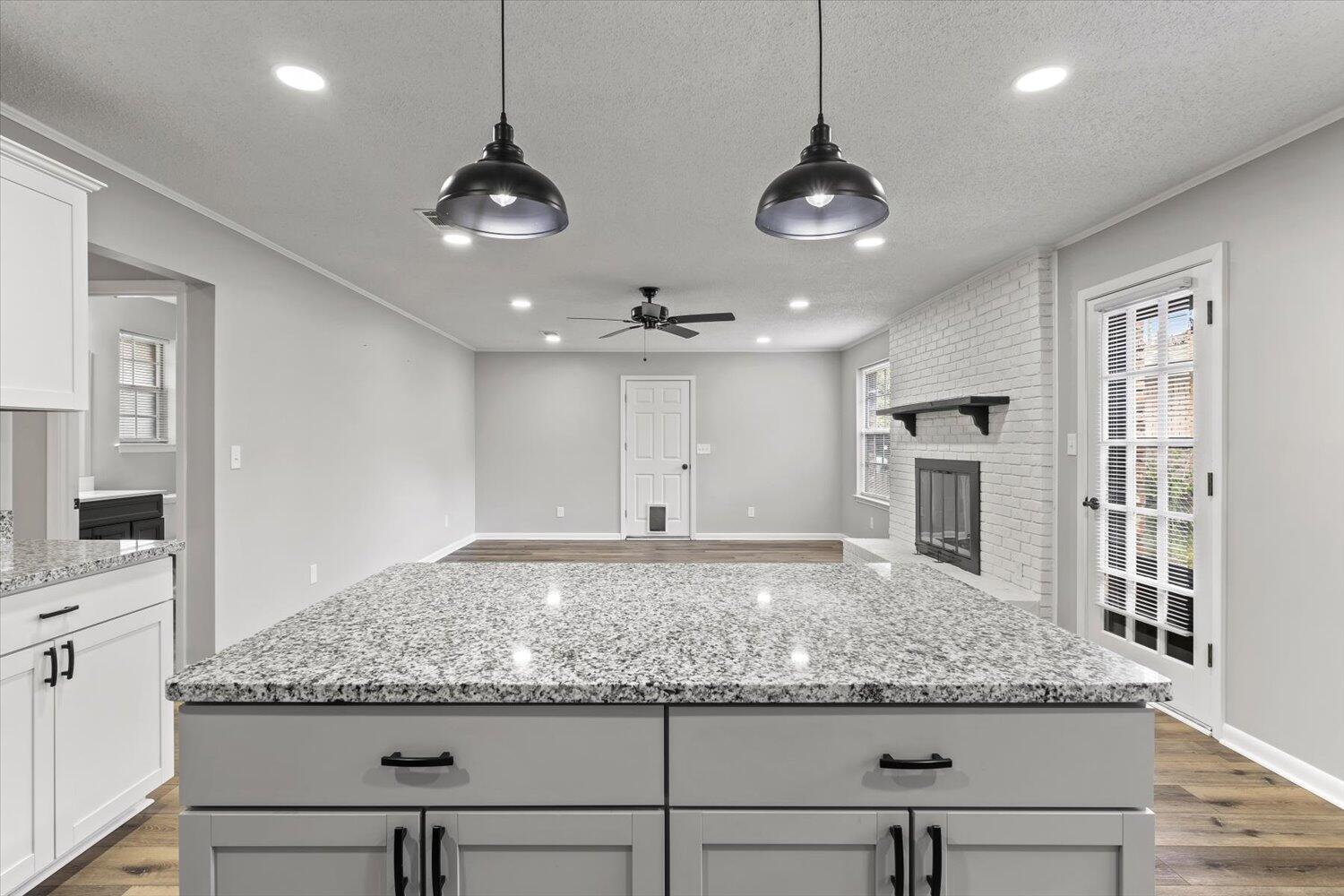 BRIARCLIFF - Residential