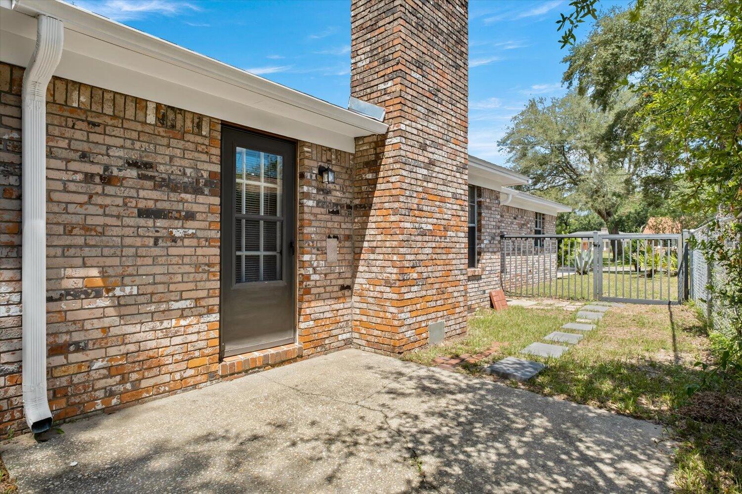 BRIARCLIFF - Residential