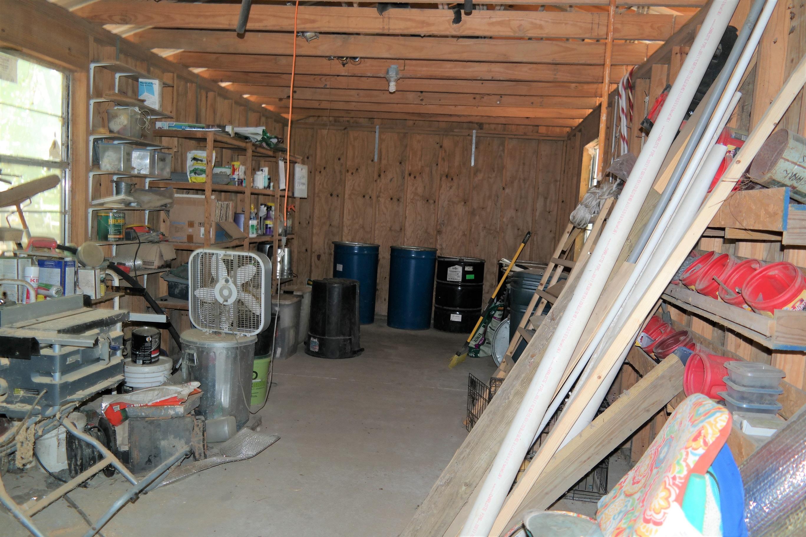 METES & BOUNDS - Farm