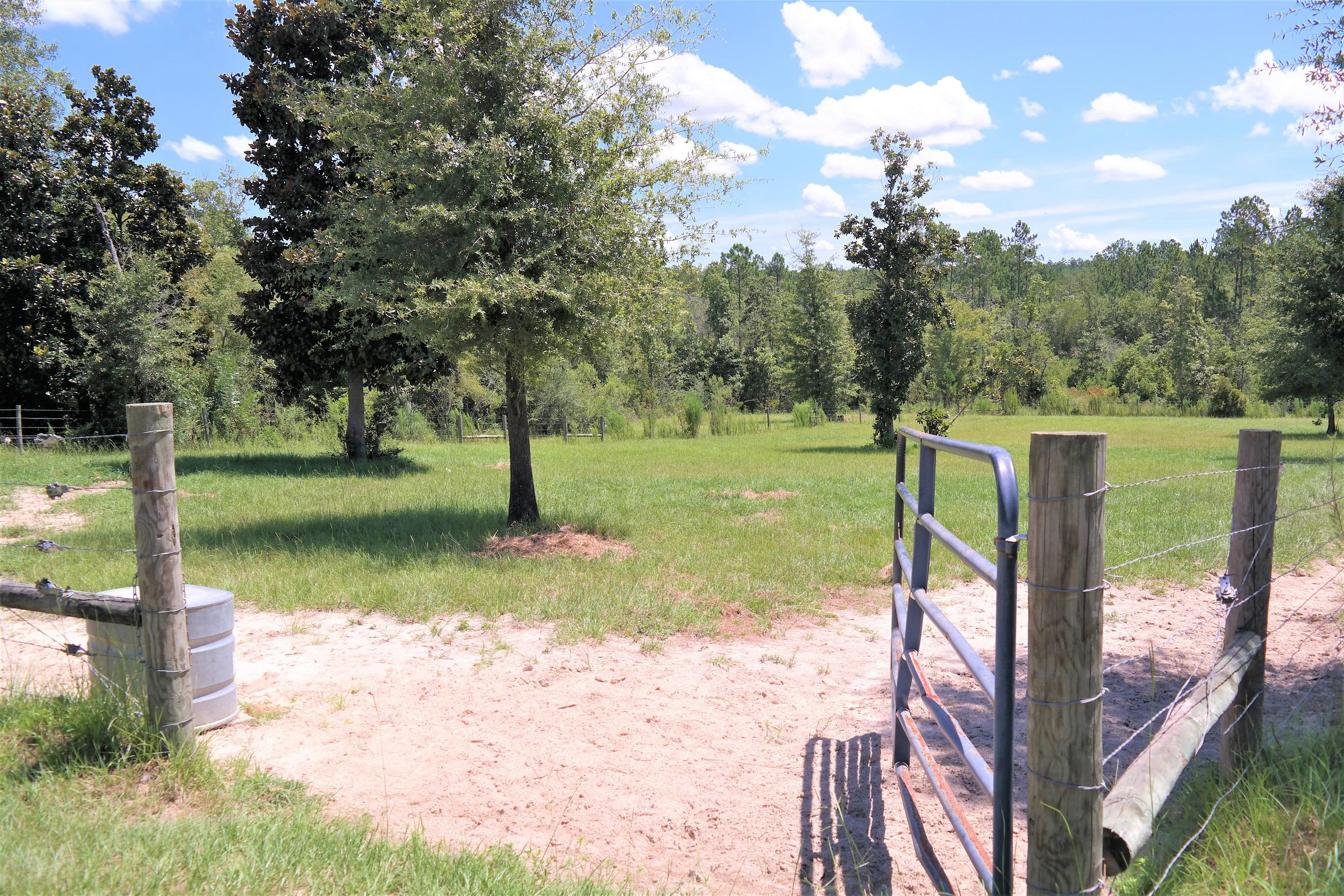 METES & BOUNDS - Farm