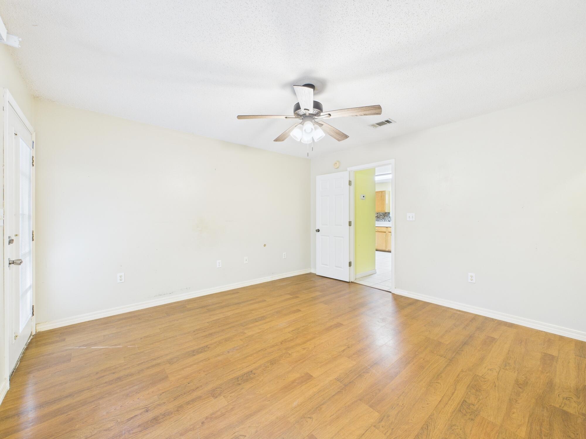 NO RECORDED SUBDIVISION - Residential