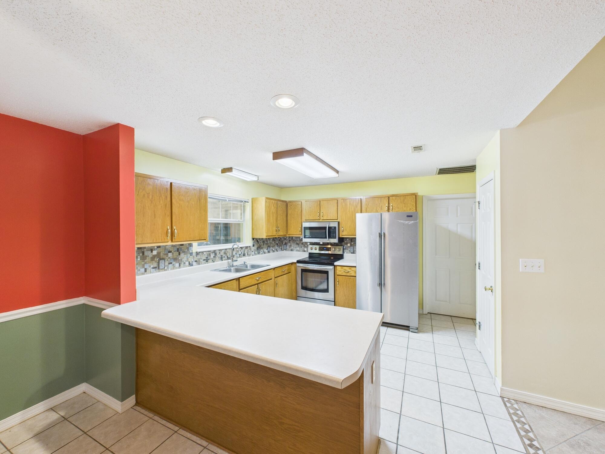 NO RECORDED SUBDIVISION - Residential