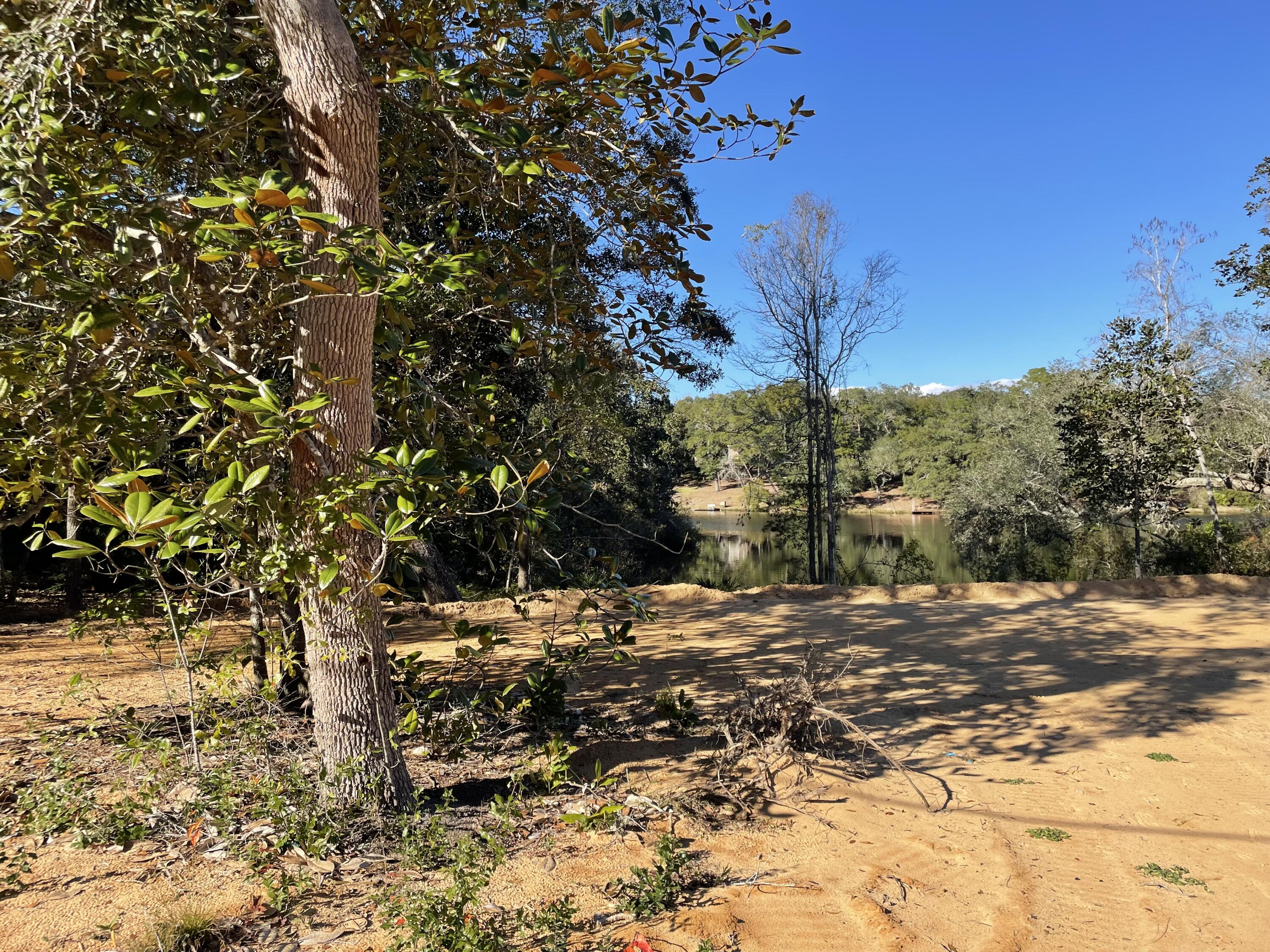 LAKE SHARON EST - Land