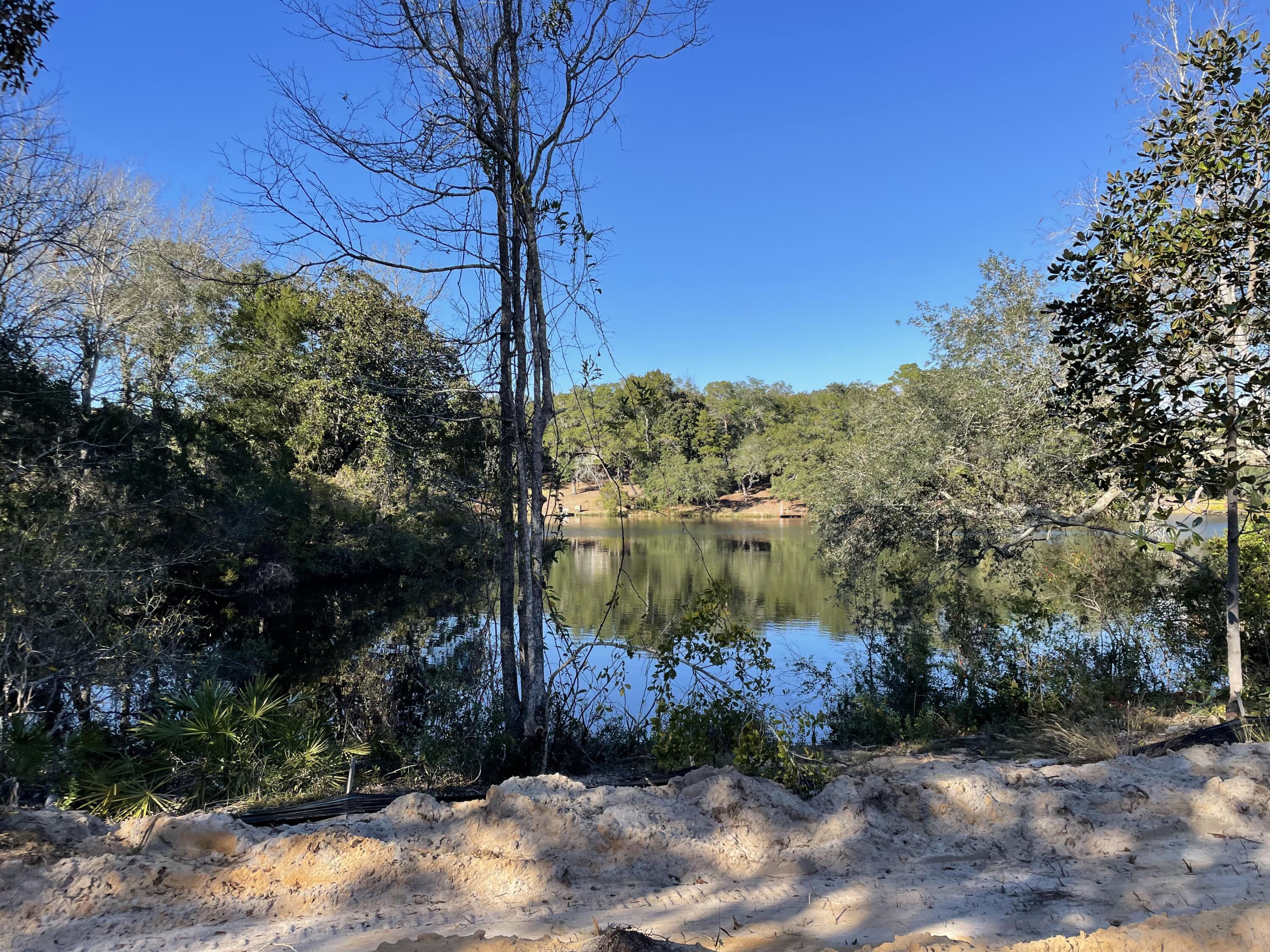 LAKE SHARON EST - Land