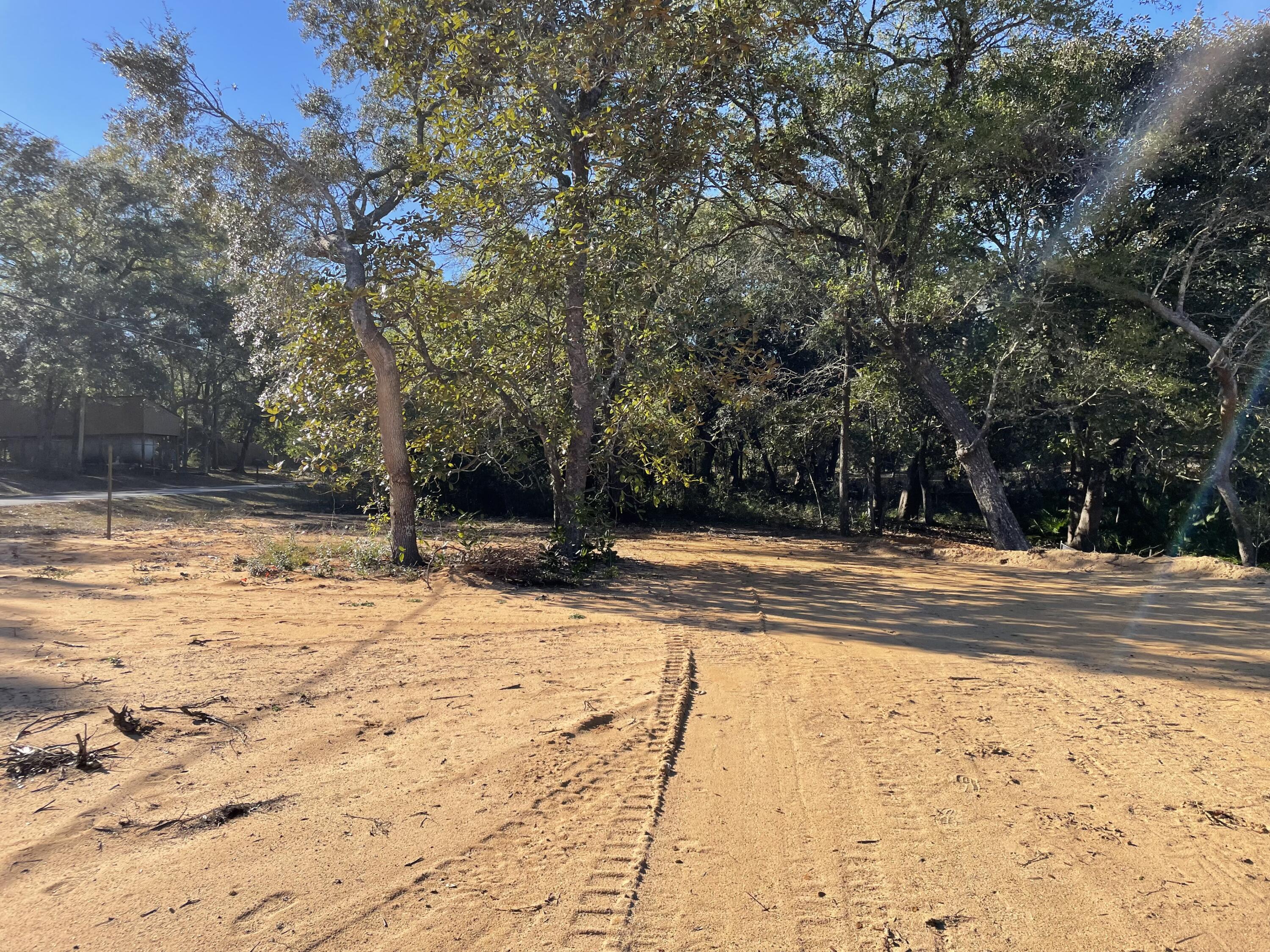 LAKE SHARON EST - Land