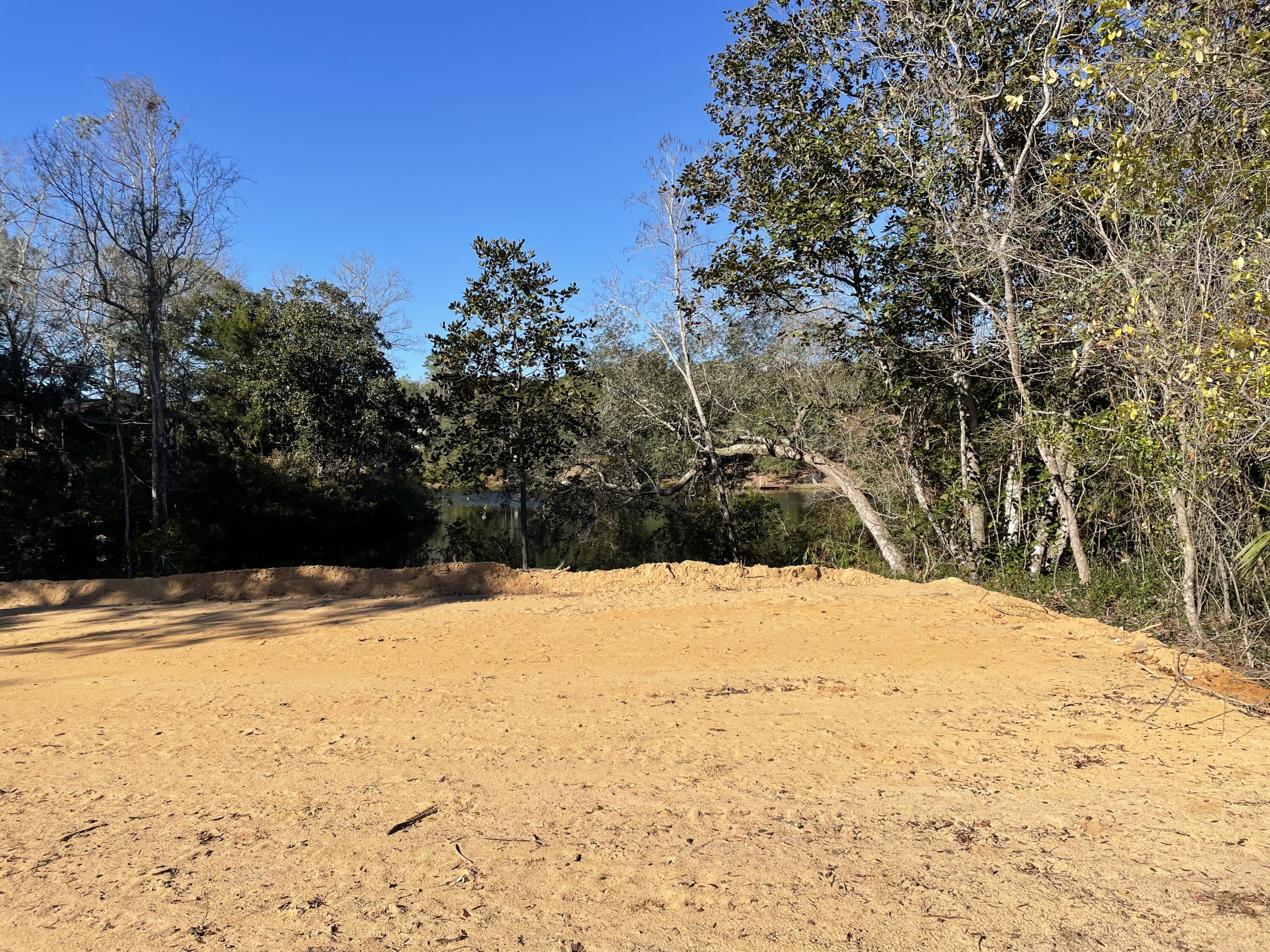 LAKE SHARON EST - Land