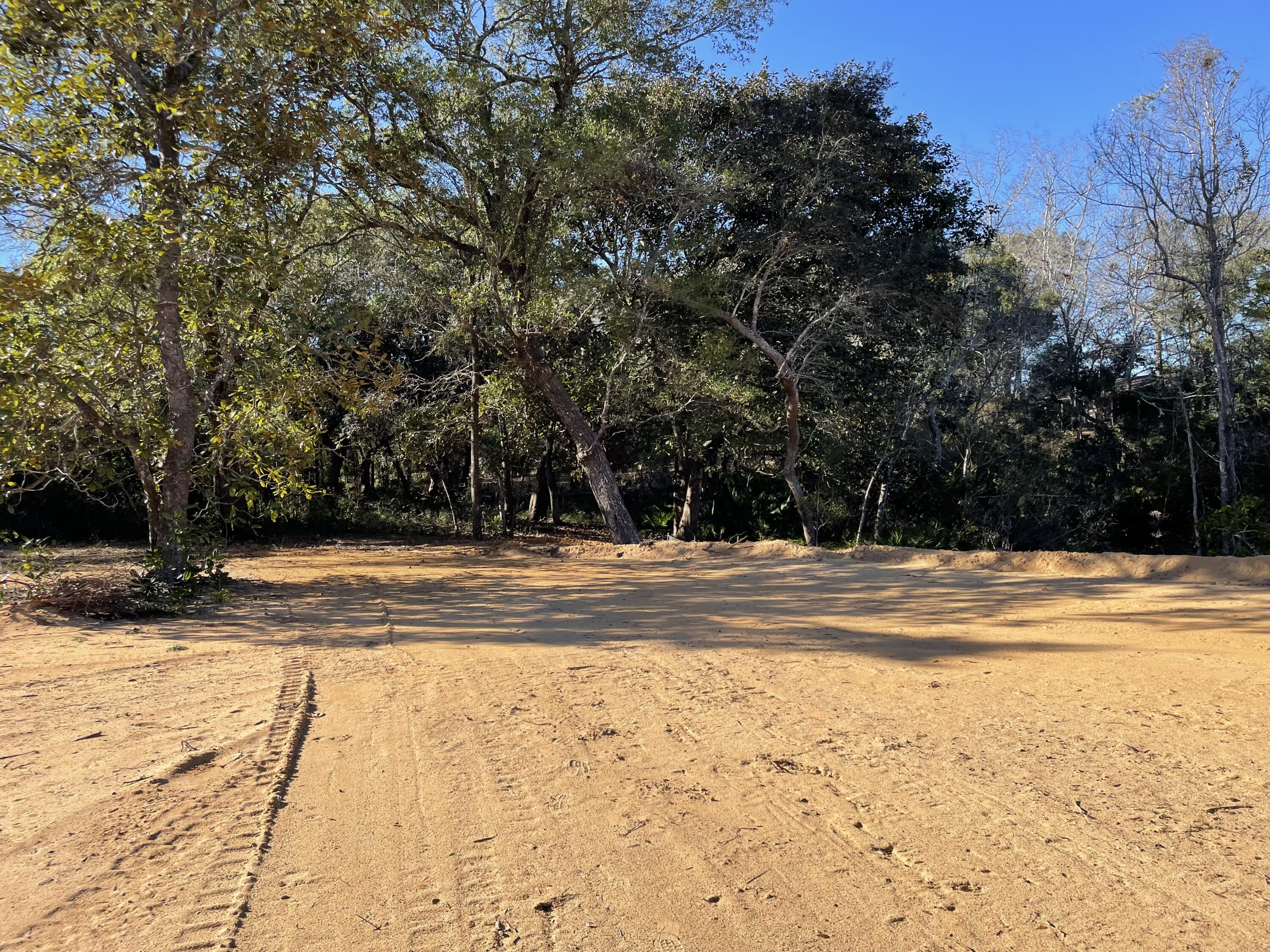 LAKE SHARON EST - Land