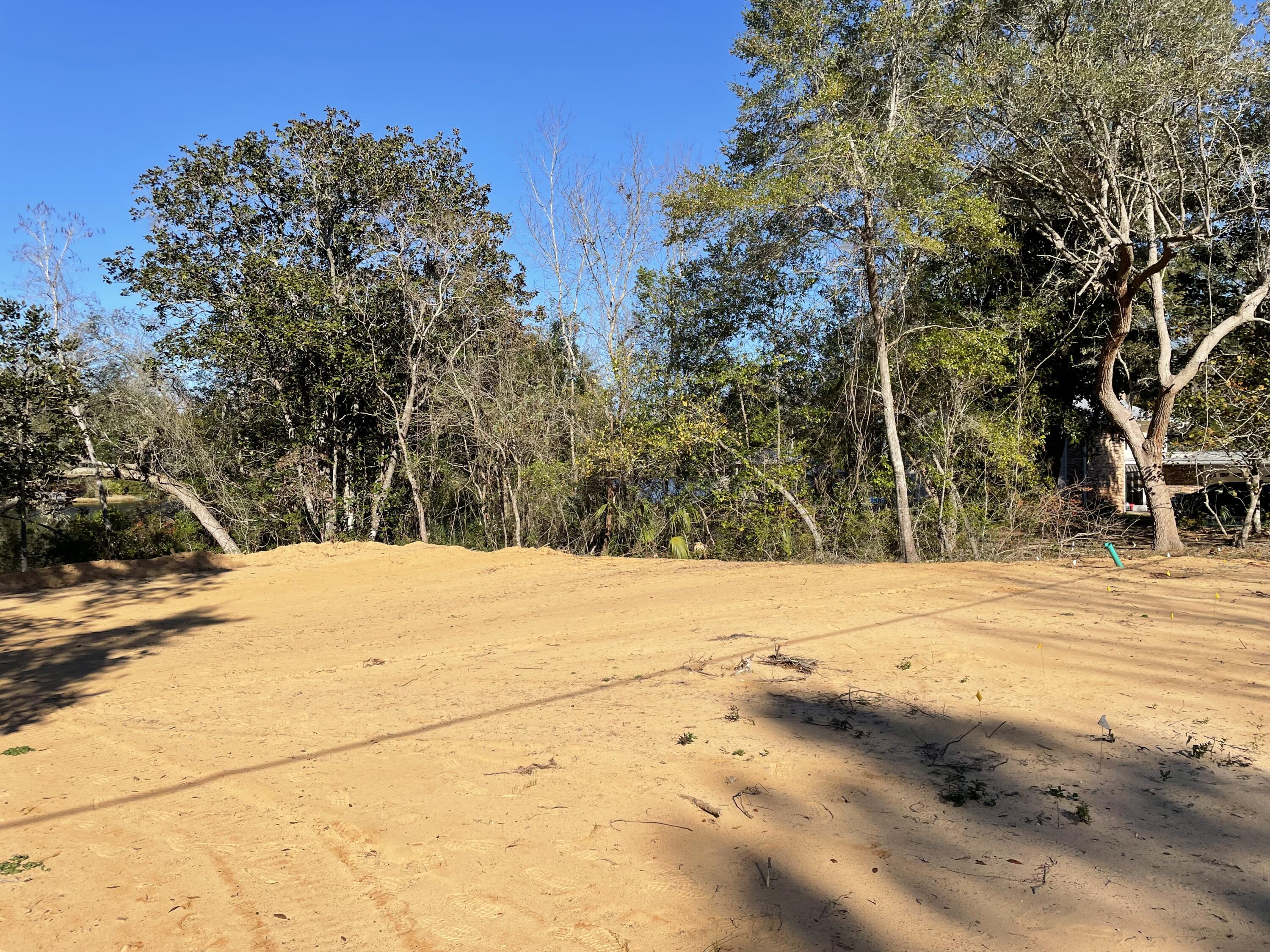 LAKE SHARON EST - Land