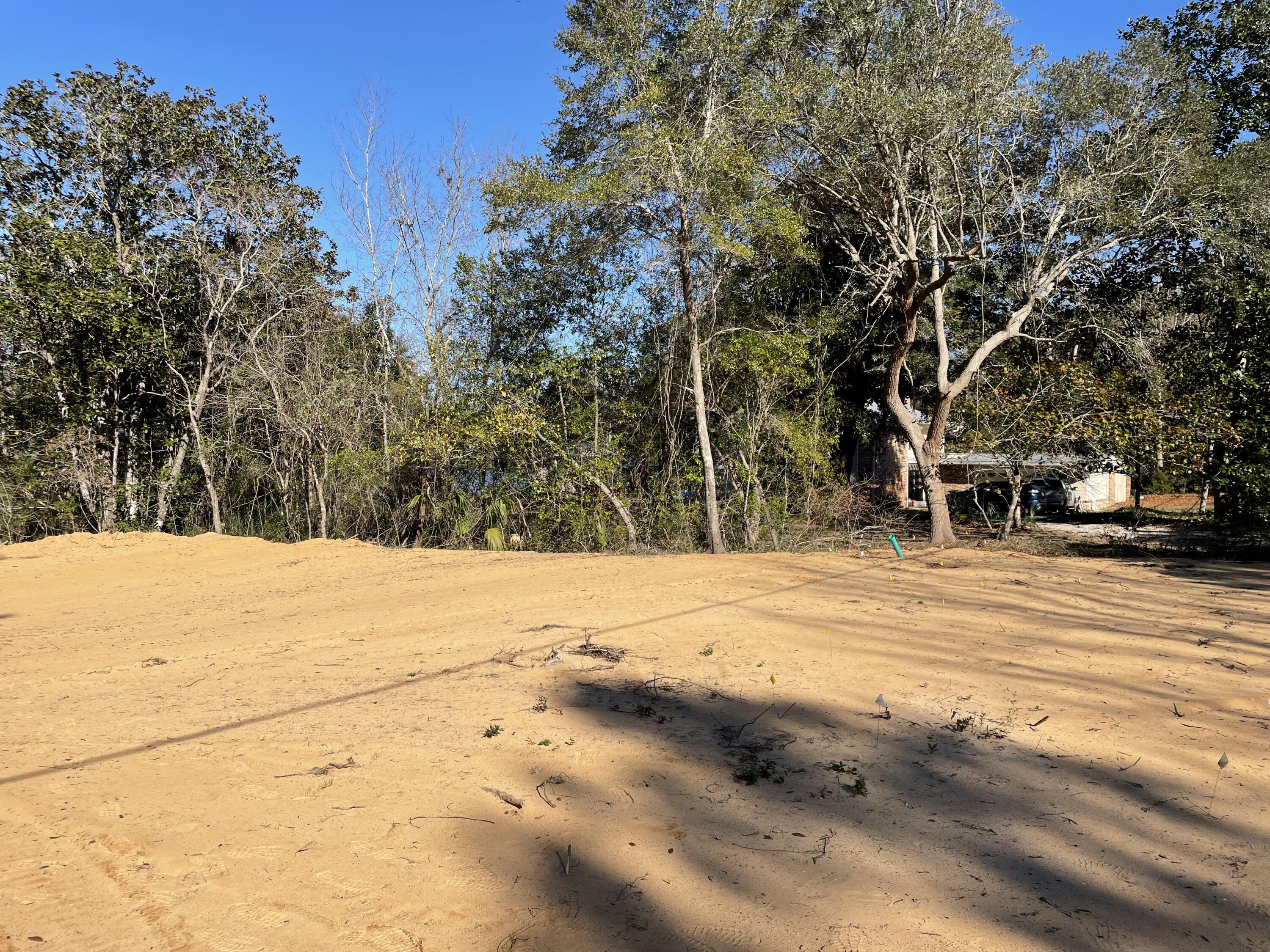 LAKE SHARON EST - Land