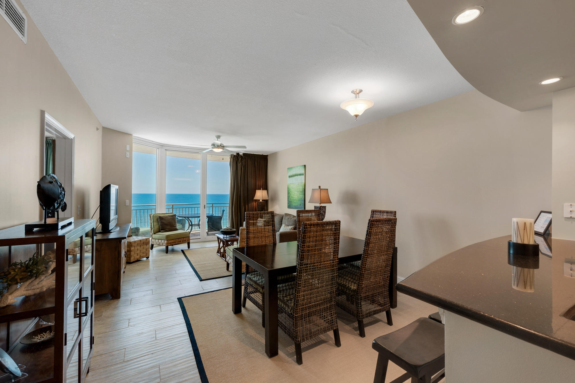 AQUA BEACHSIDE RESORT - Residential