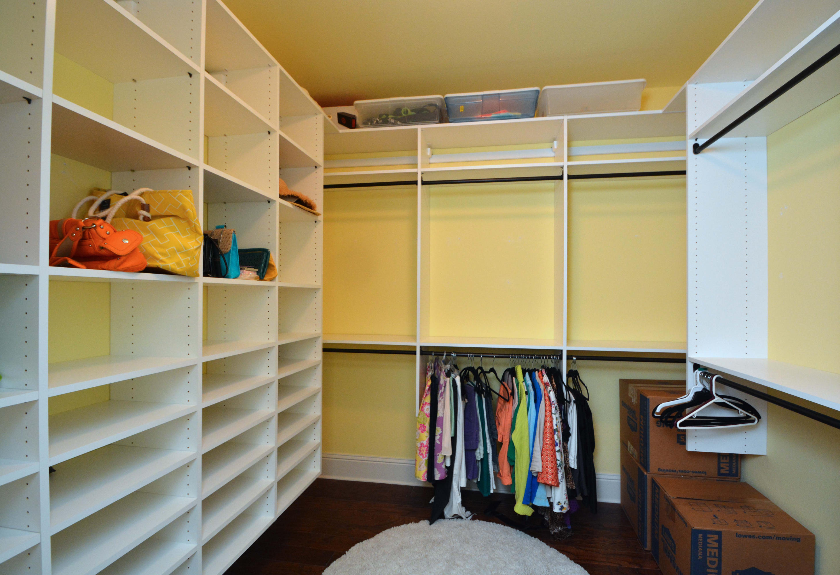 VILLA LAGO - Residential