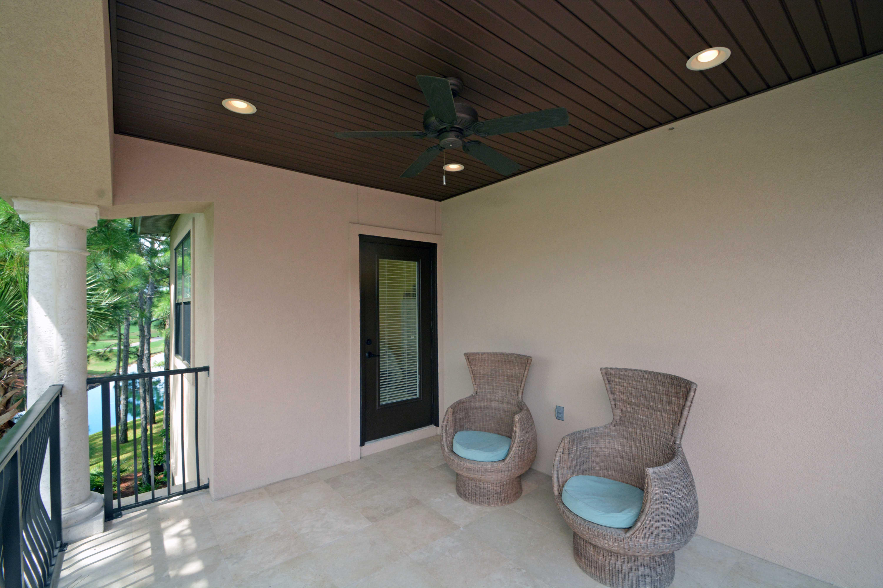 VILLA LAGO - Residential