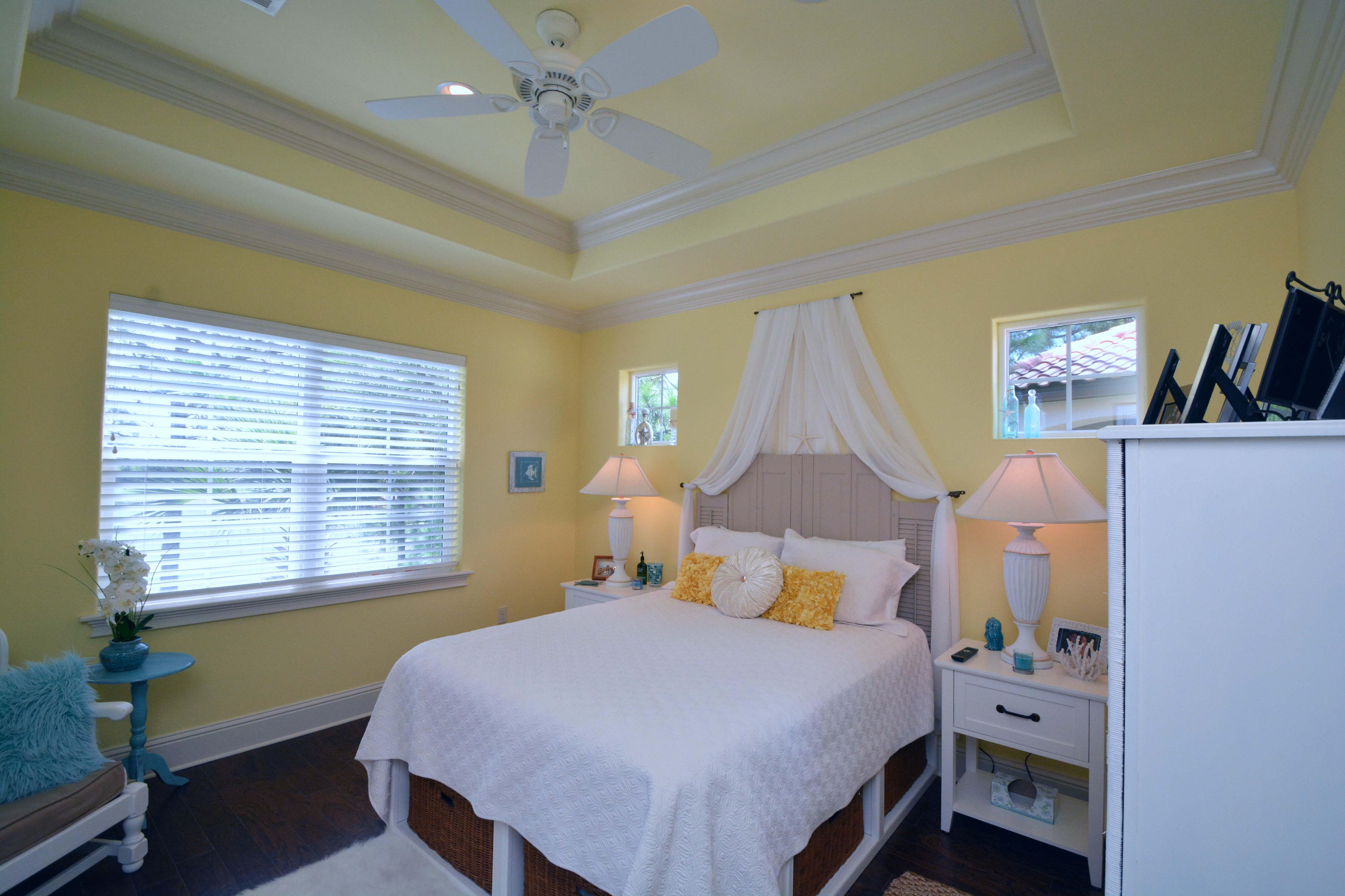 VILLA LAGO - Residential