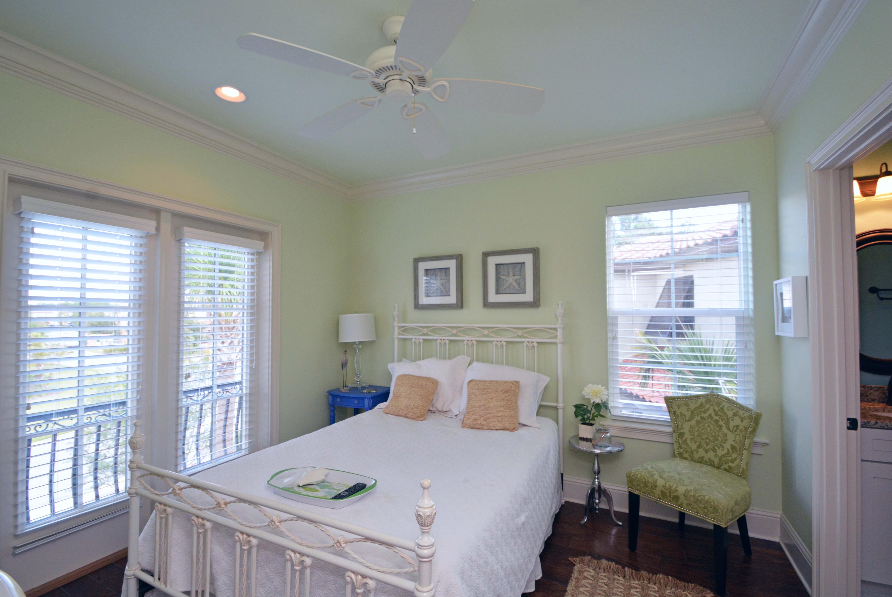 VILLA LAGO - Residential