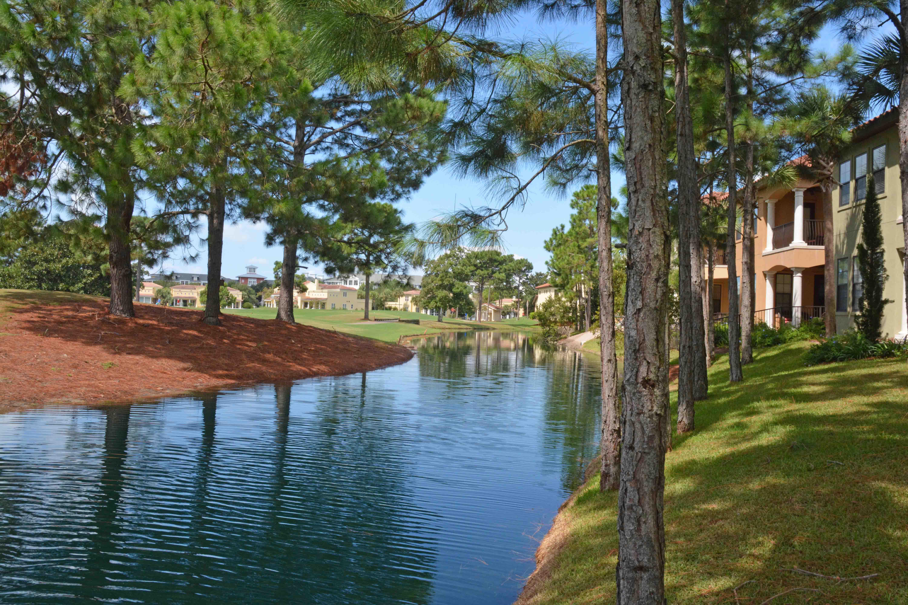 VILLA LAGO - Residential