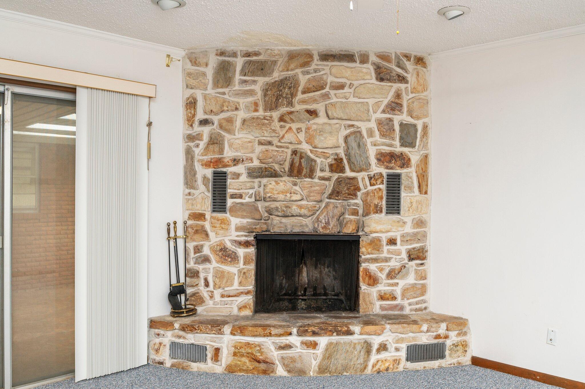 ADAMS POWELL - Residential