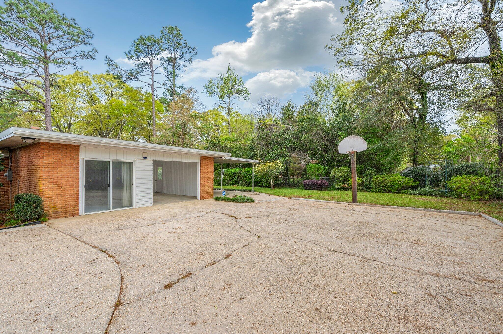 ADAMS POWELL - Residential