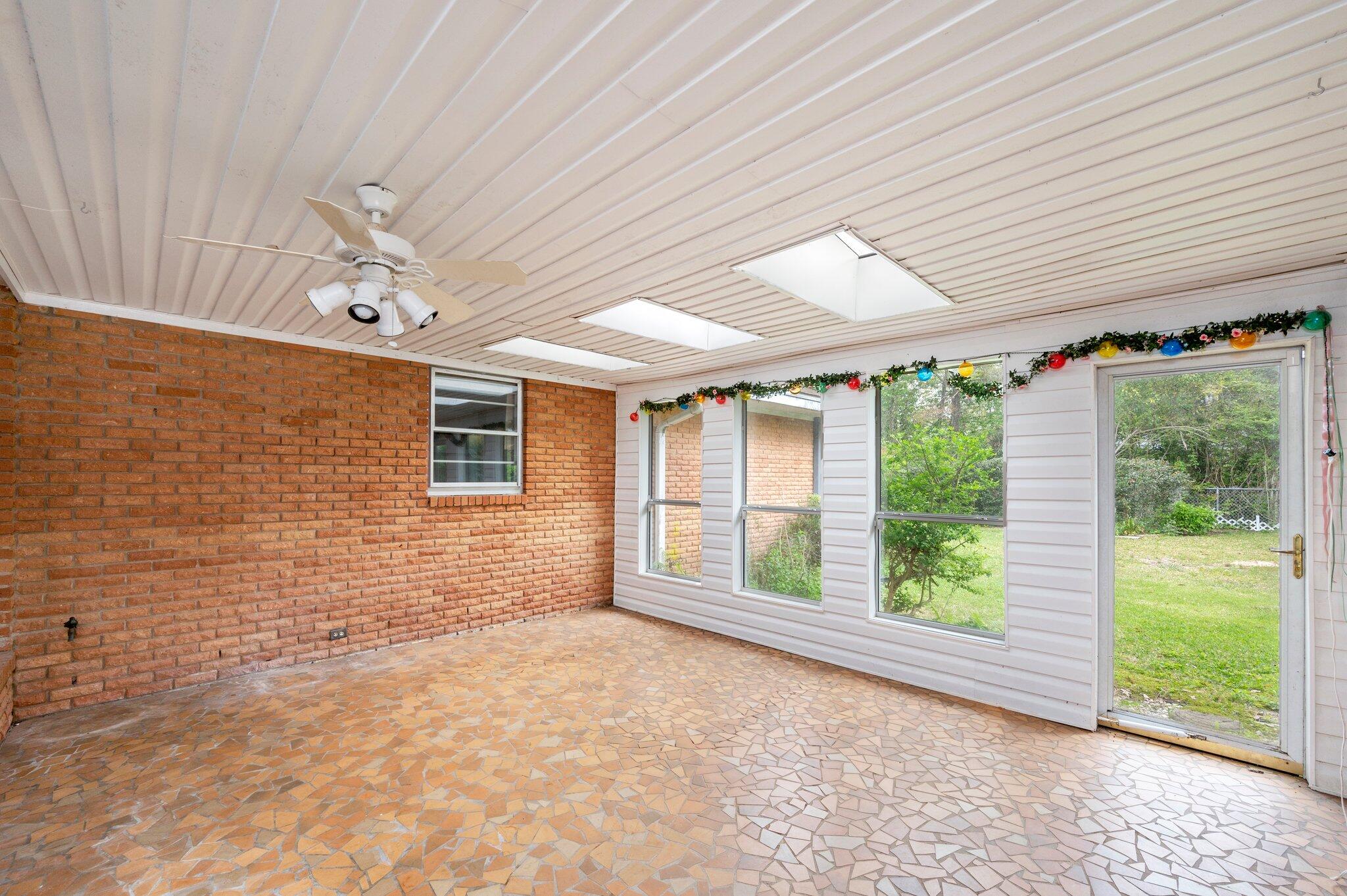 ADAMS POWELL - Residential