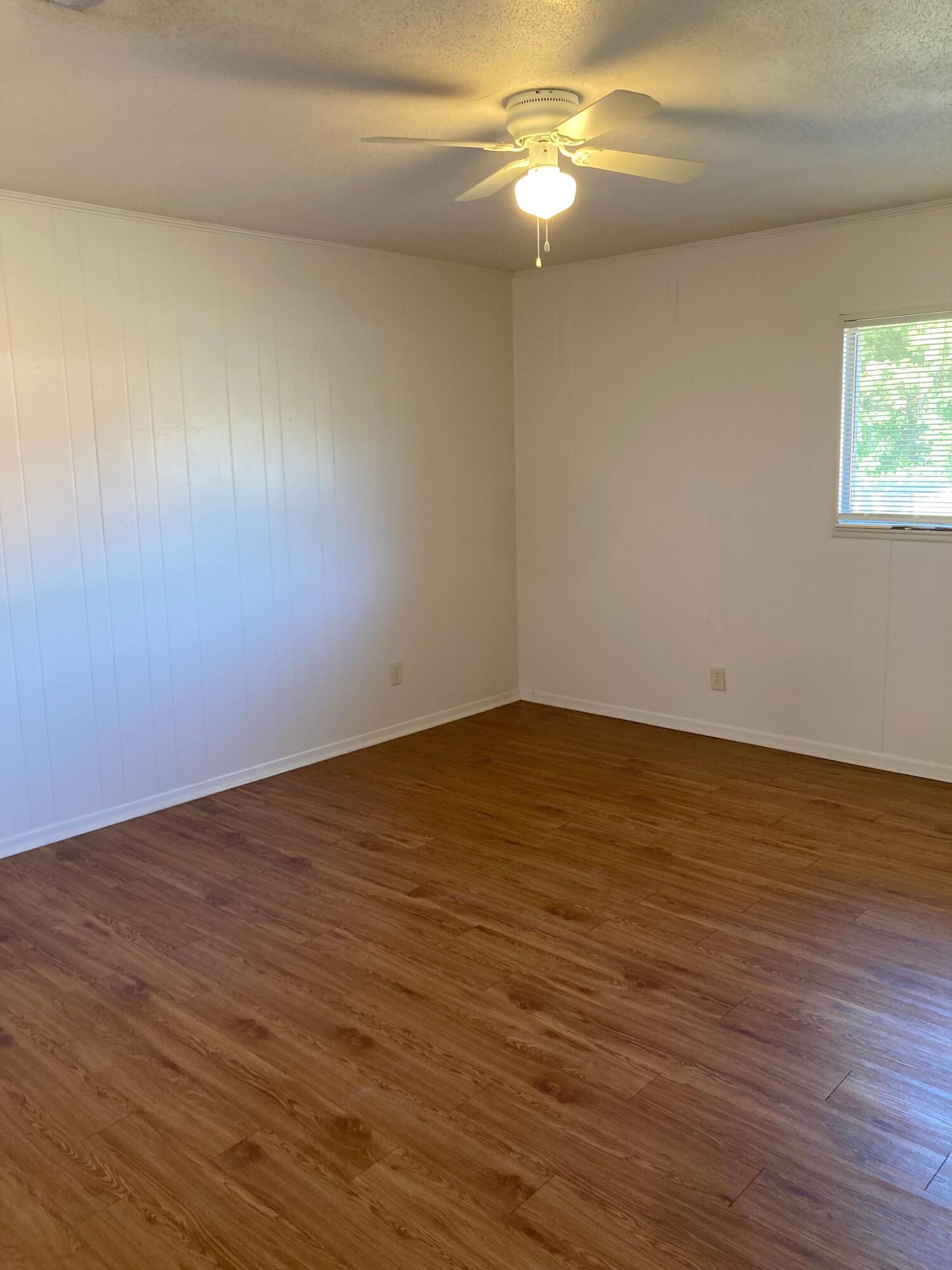 FLOROSA DEL MAR - Residential Lease