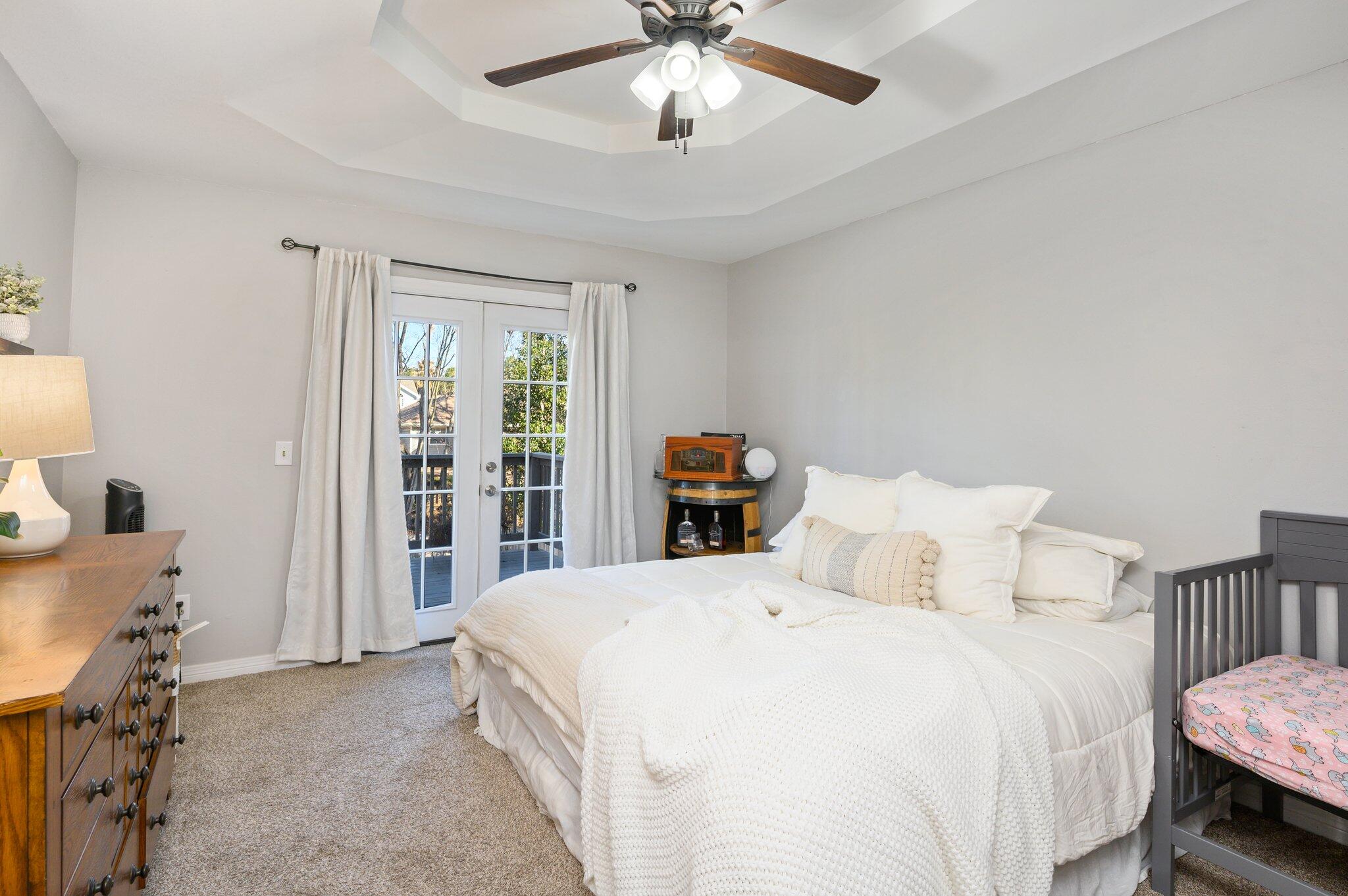 LAKE CHARLESTON - Residential Lease