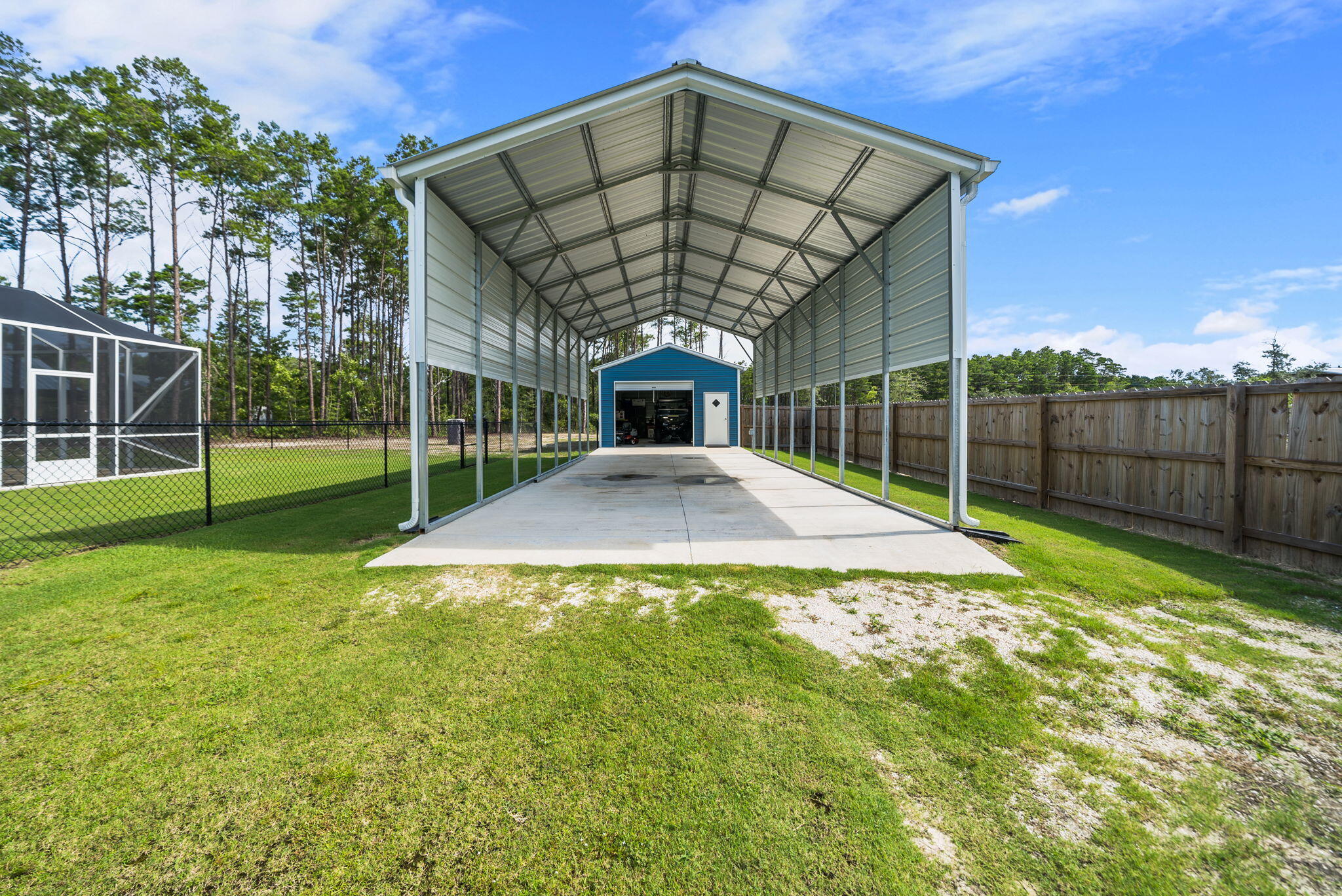 PINEBROOK - Residential