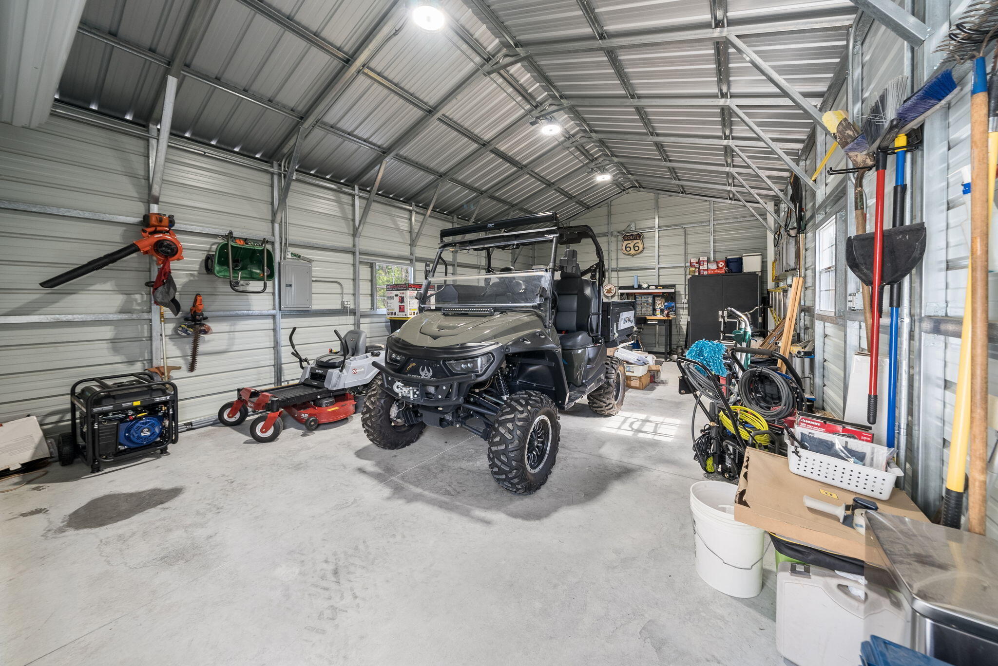 PINEBROOK - Residential