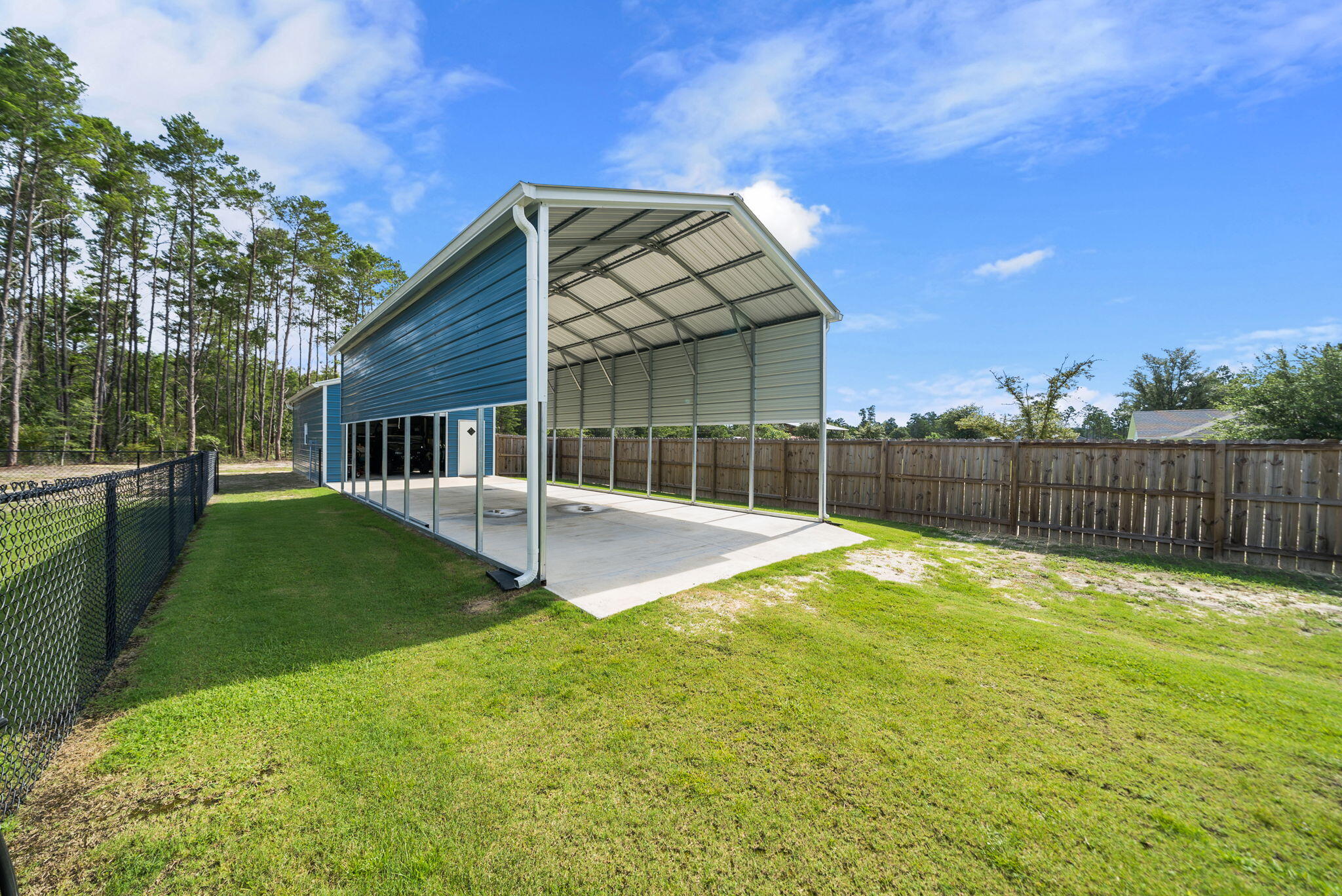 PINEBROOK - Residential