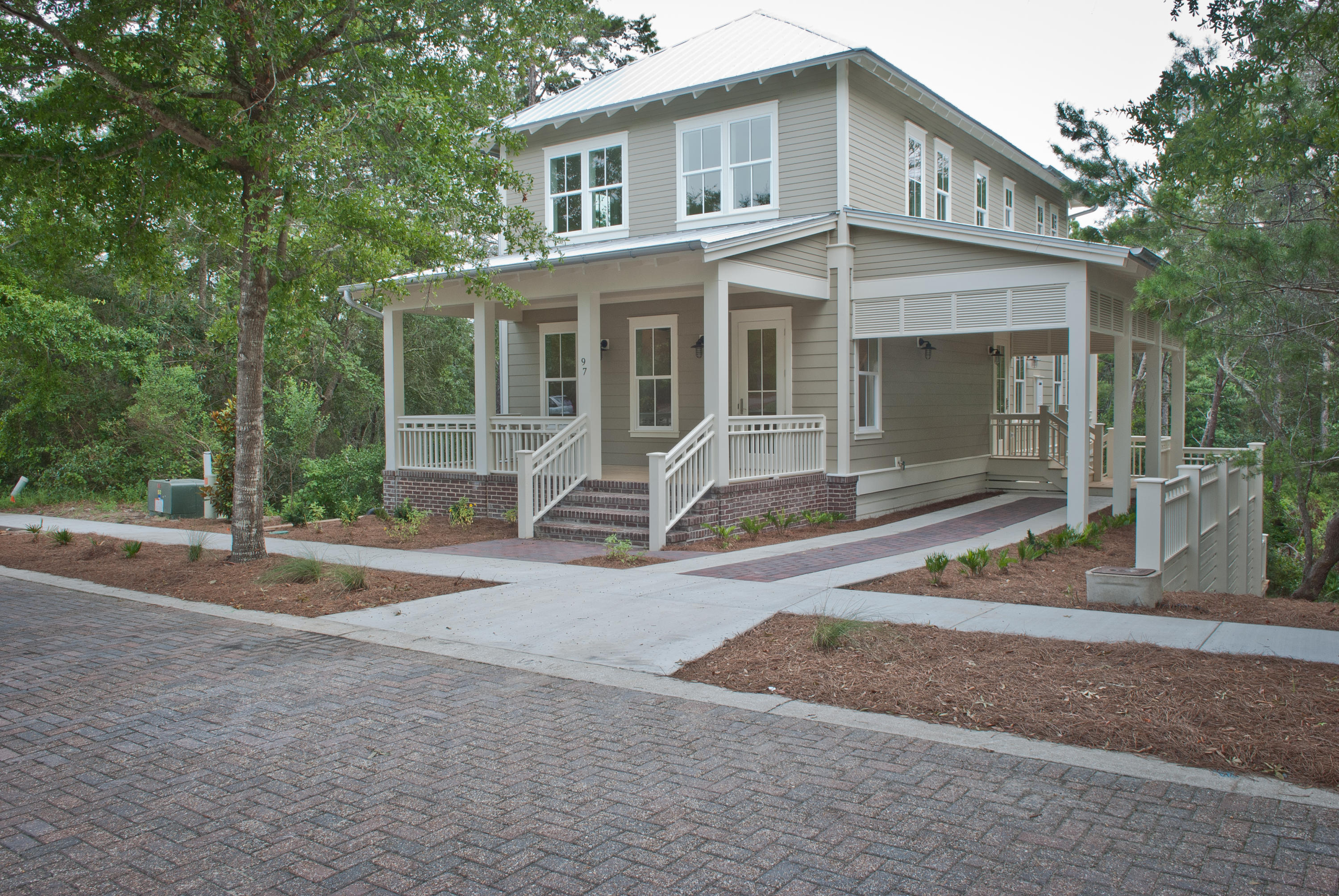 FOREST LAKES - Residential