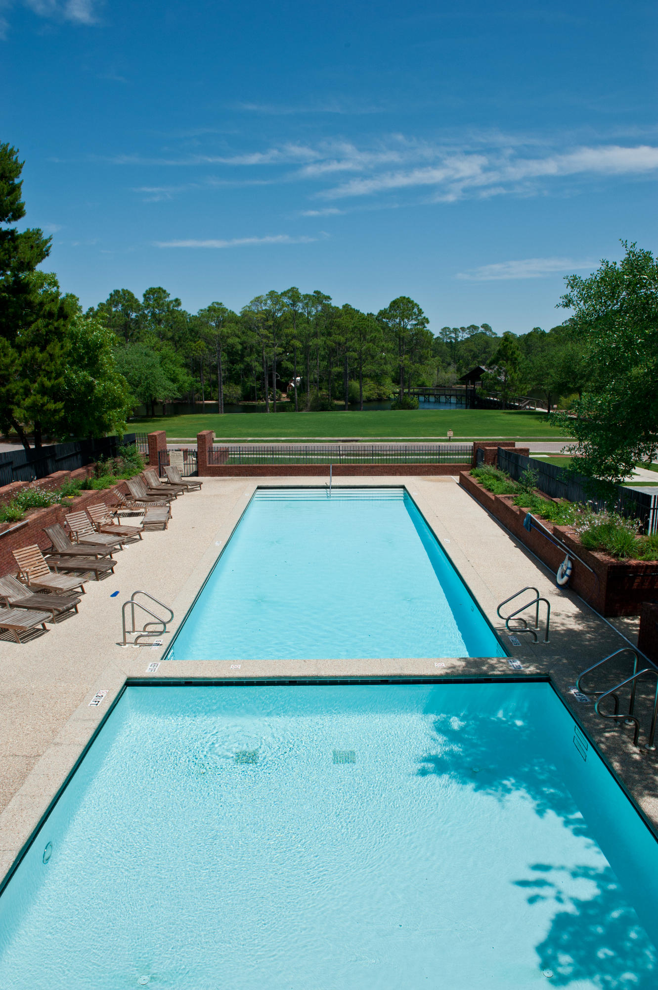 FOREST LAKES - Residential