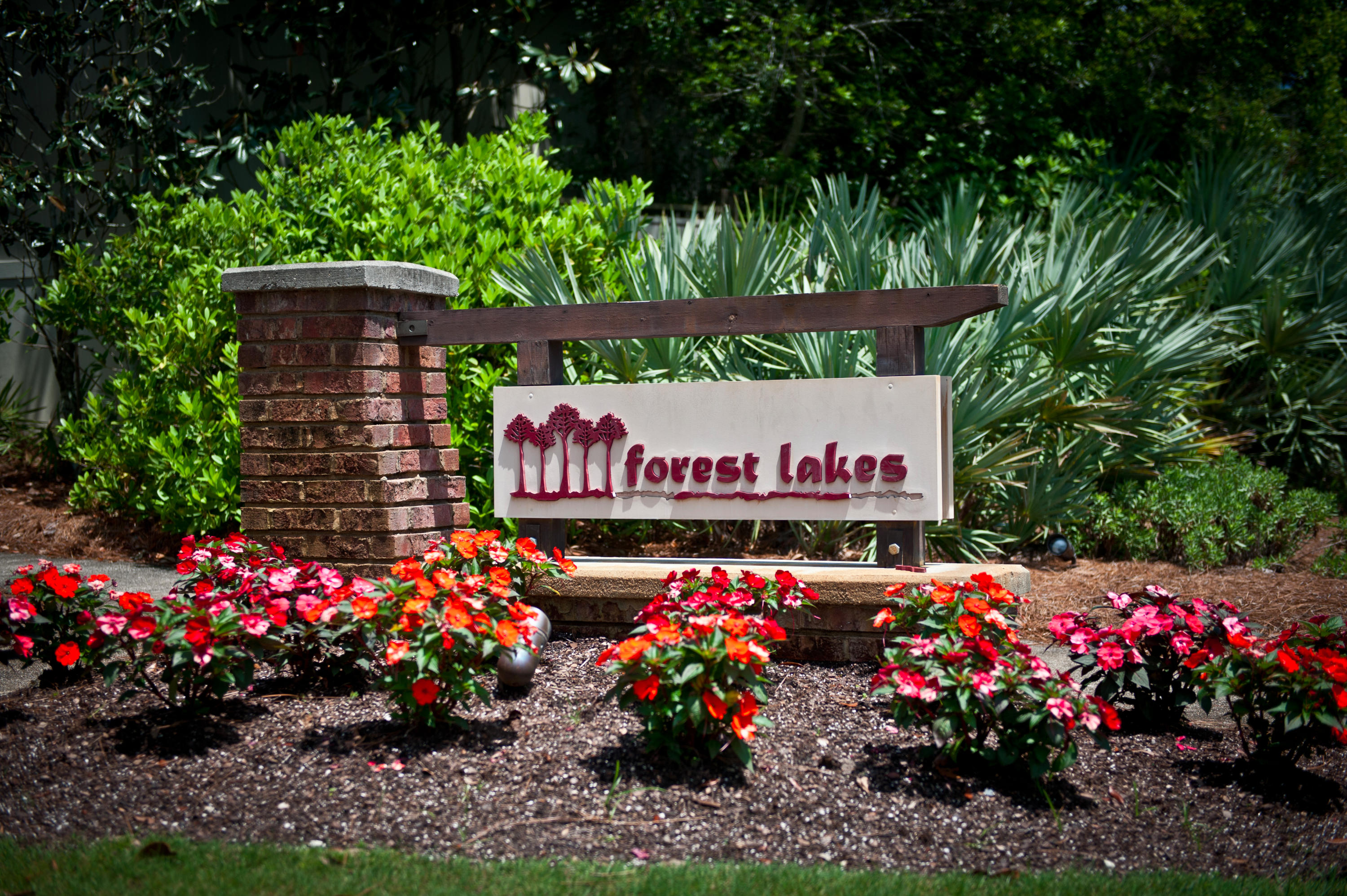 FOREST LAKES - Residential