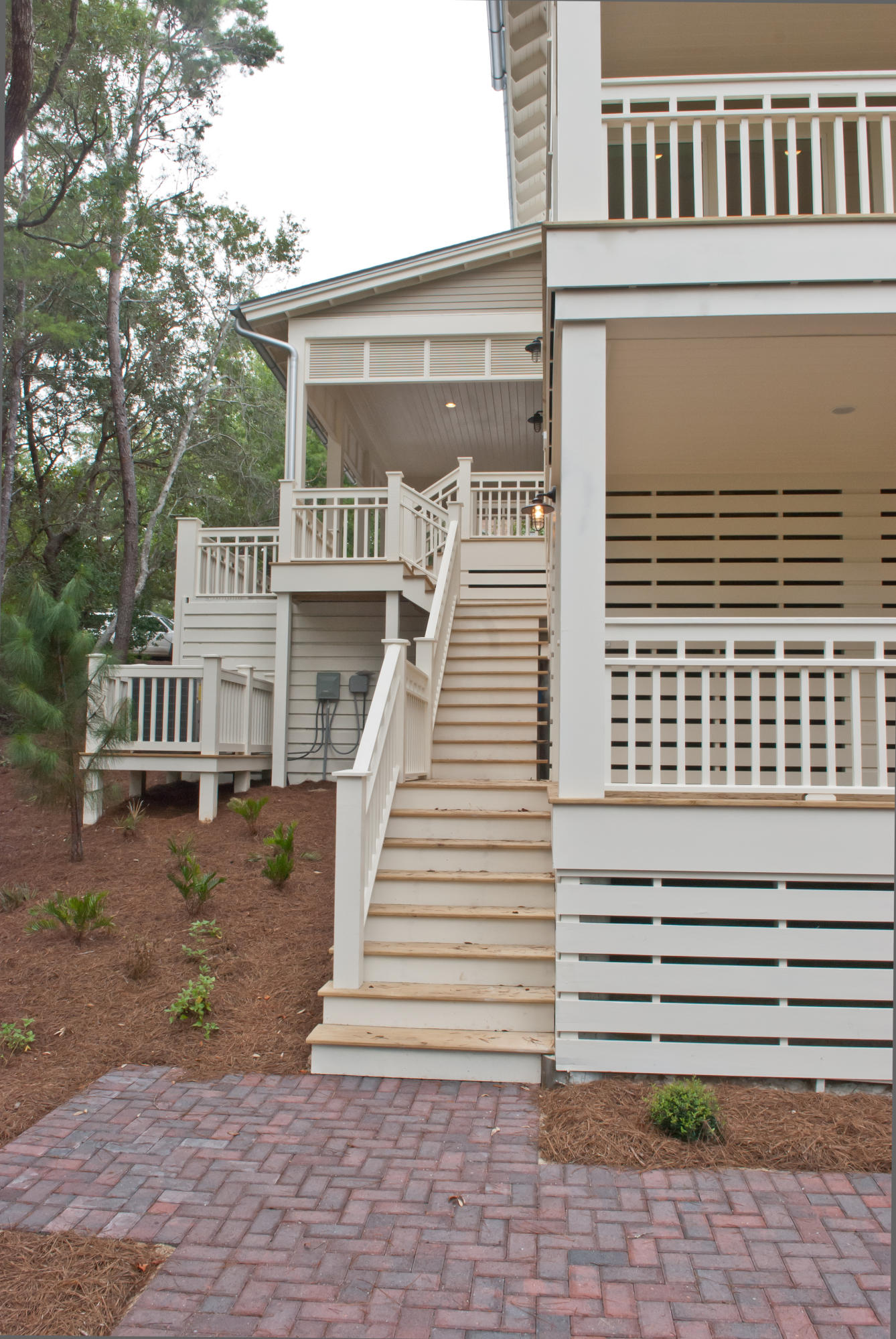 FOREST LAKES - Residential