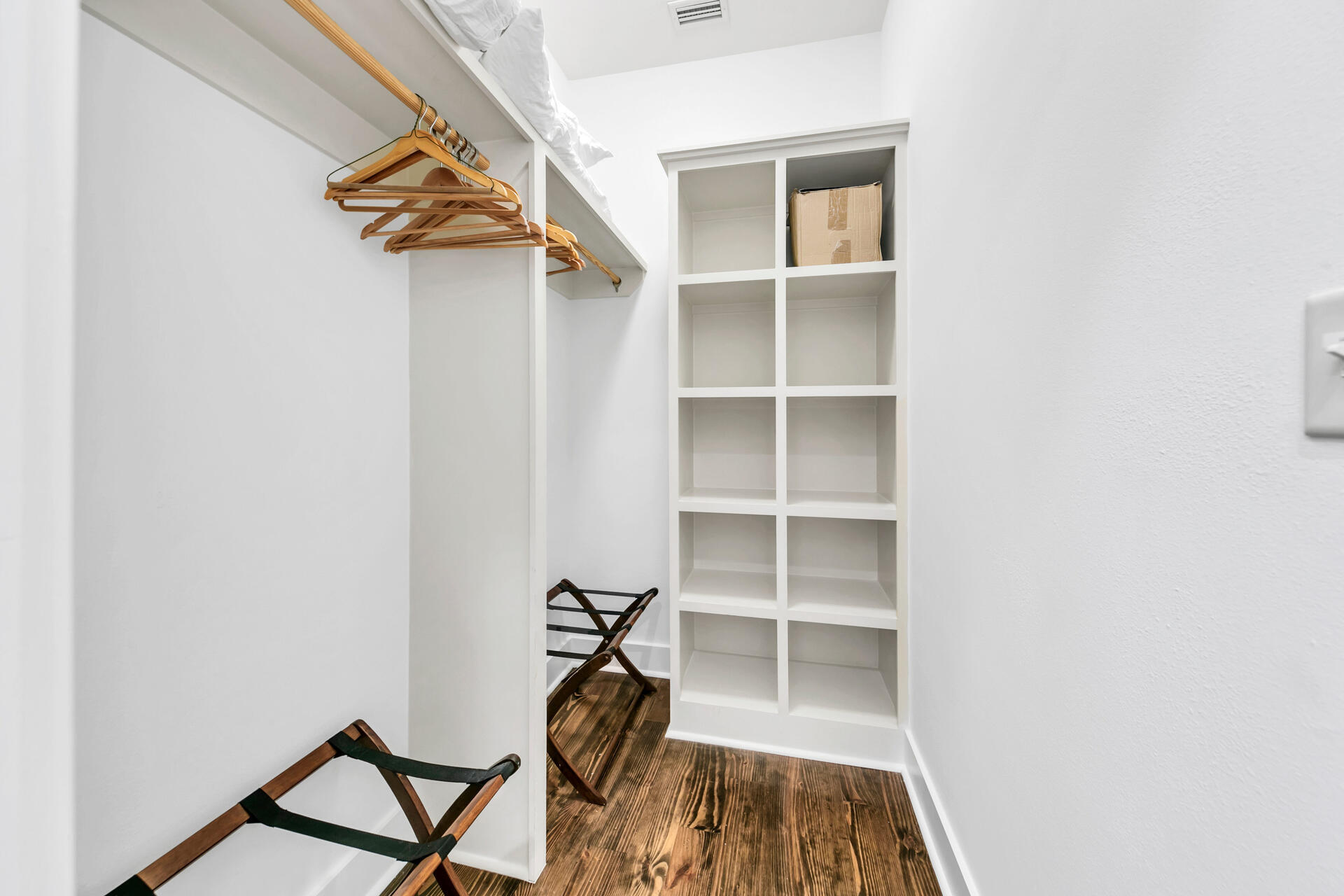 WATERCOLOR - Residential