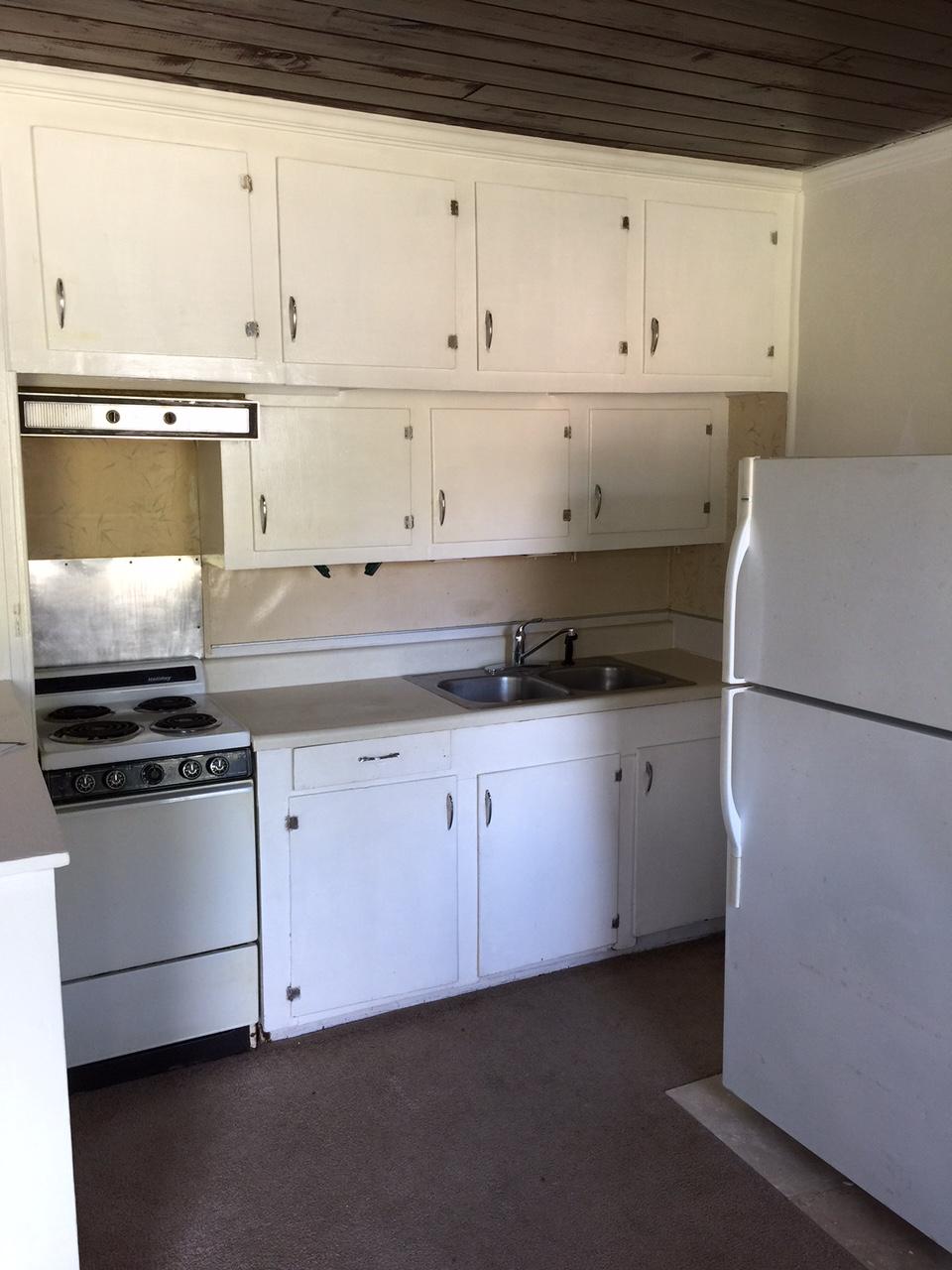 BAY VILLAS - Residential Lease