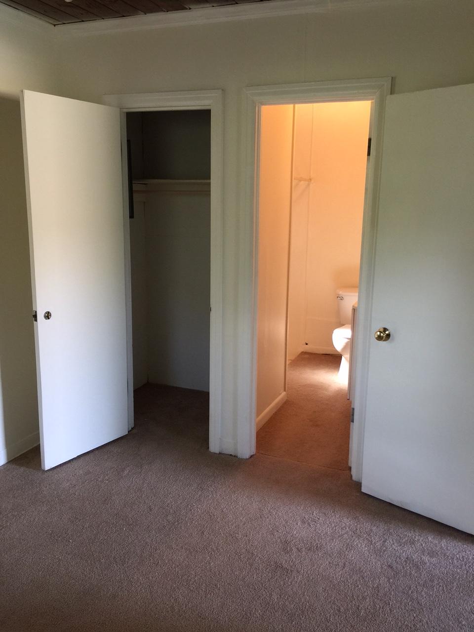 BAY VILLAS - Residential Lease