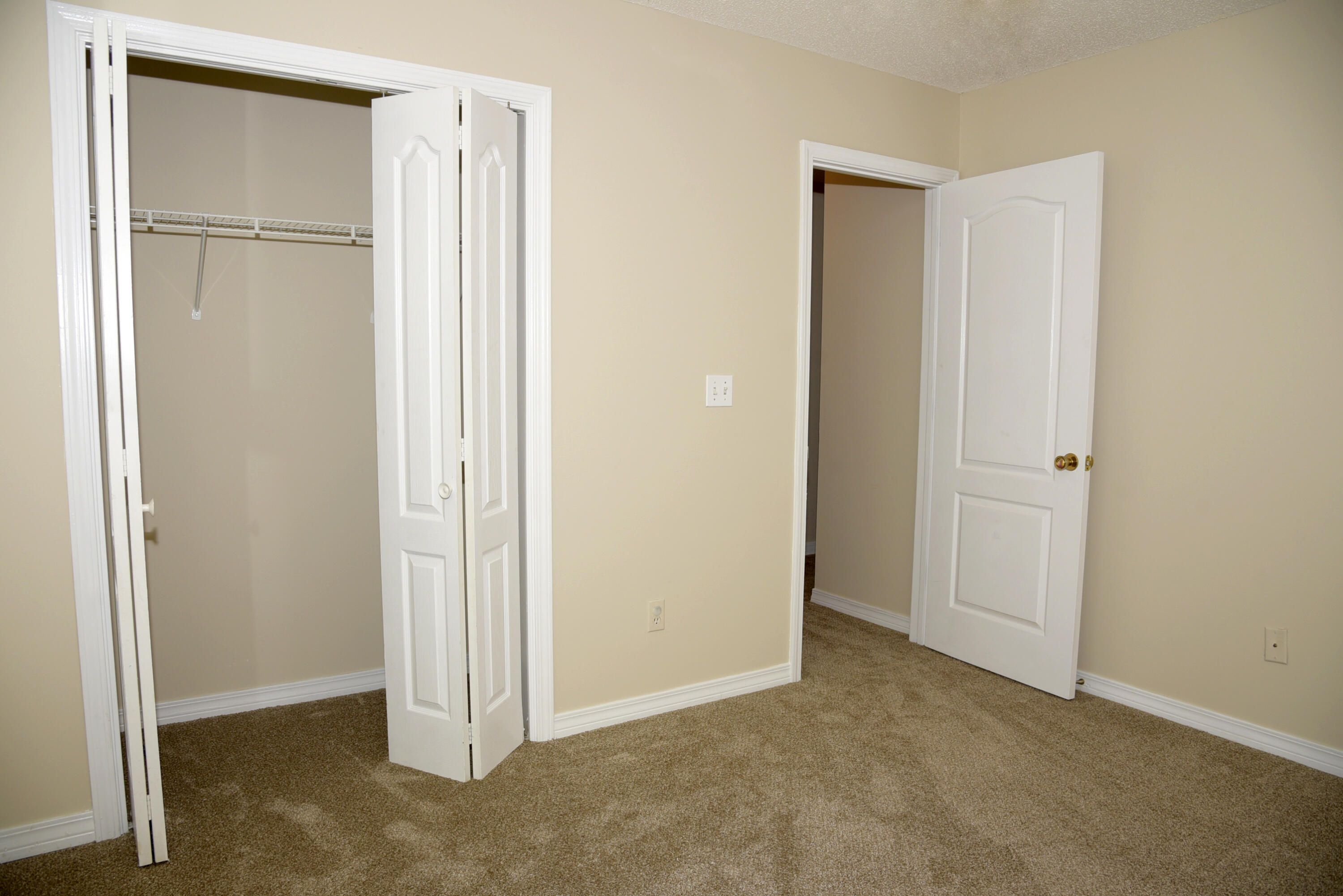 OLD TOWN PH 1 - Residential Lease