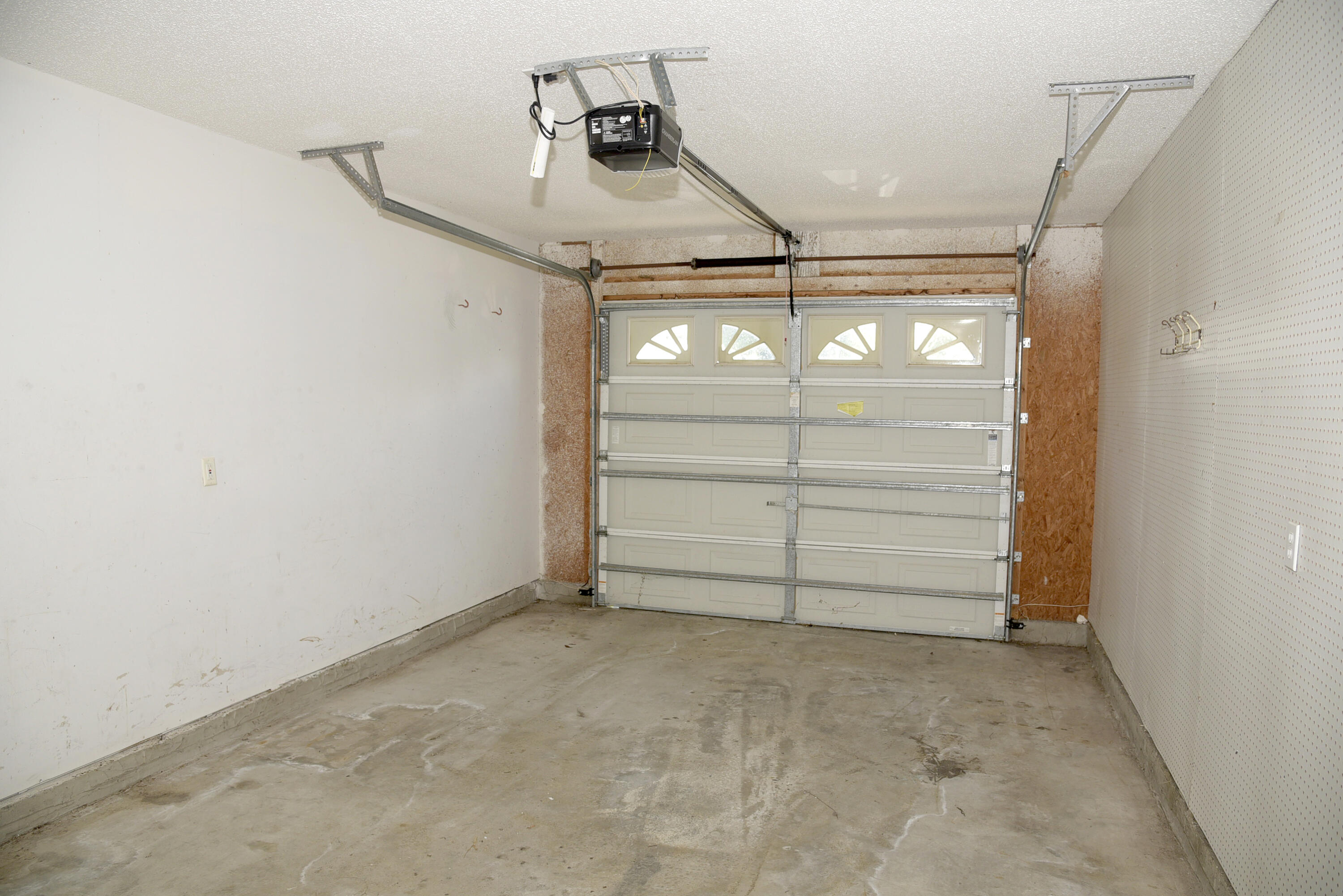 OLD TOWN PH 1 - Residential Lease