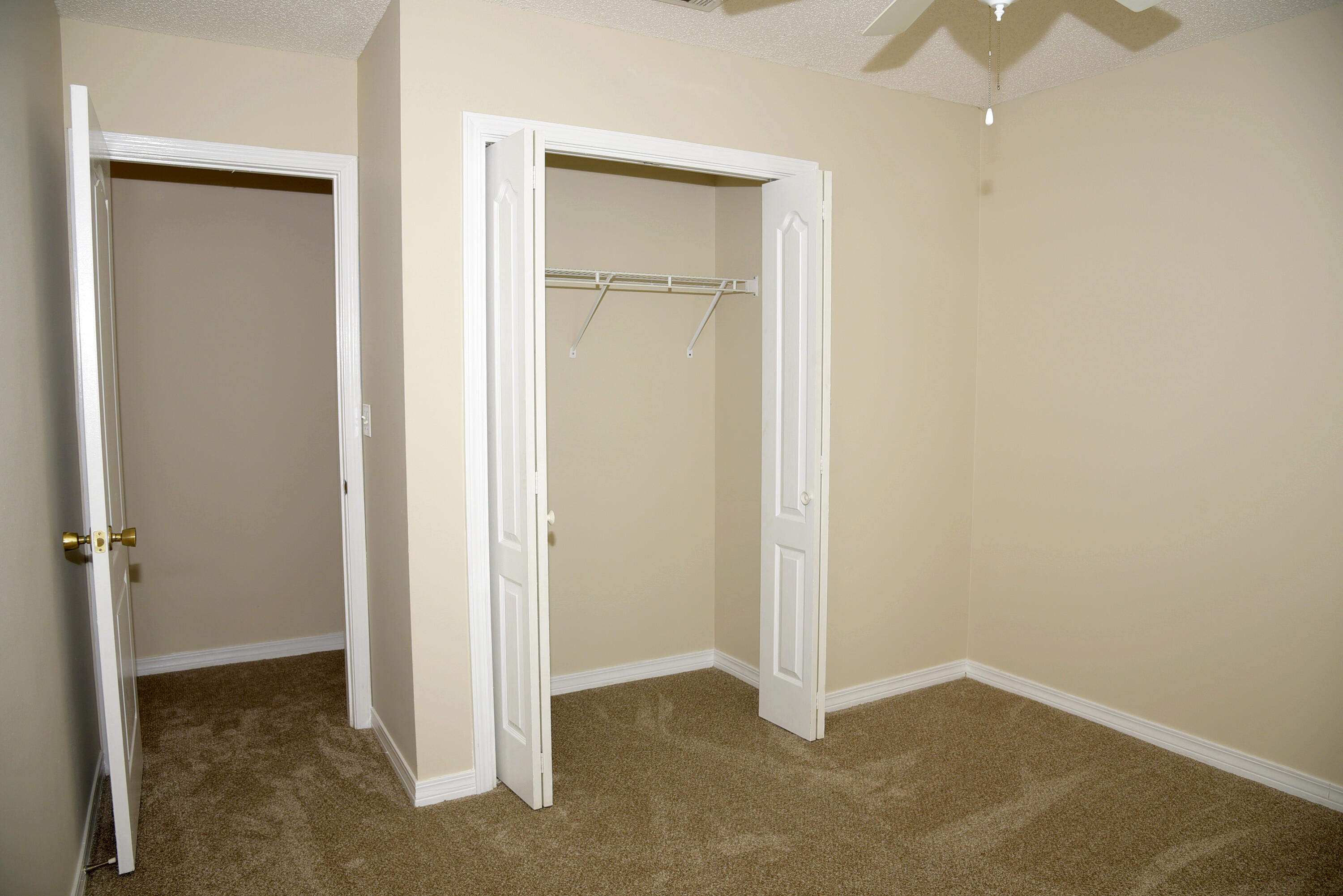 OLD TOWN PH 1 - Residential Lease