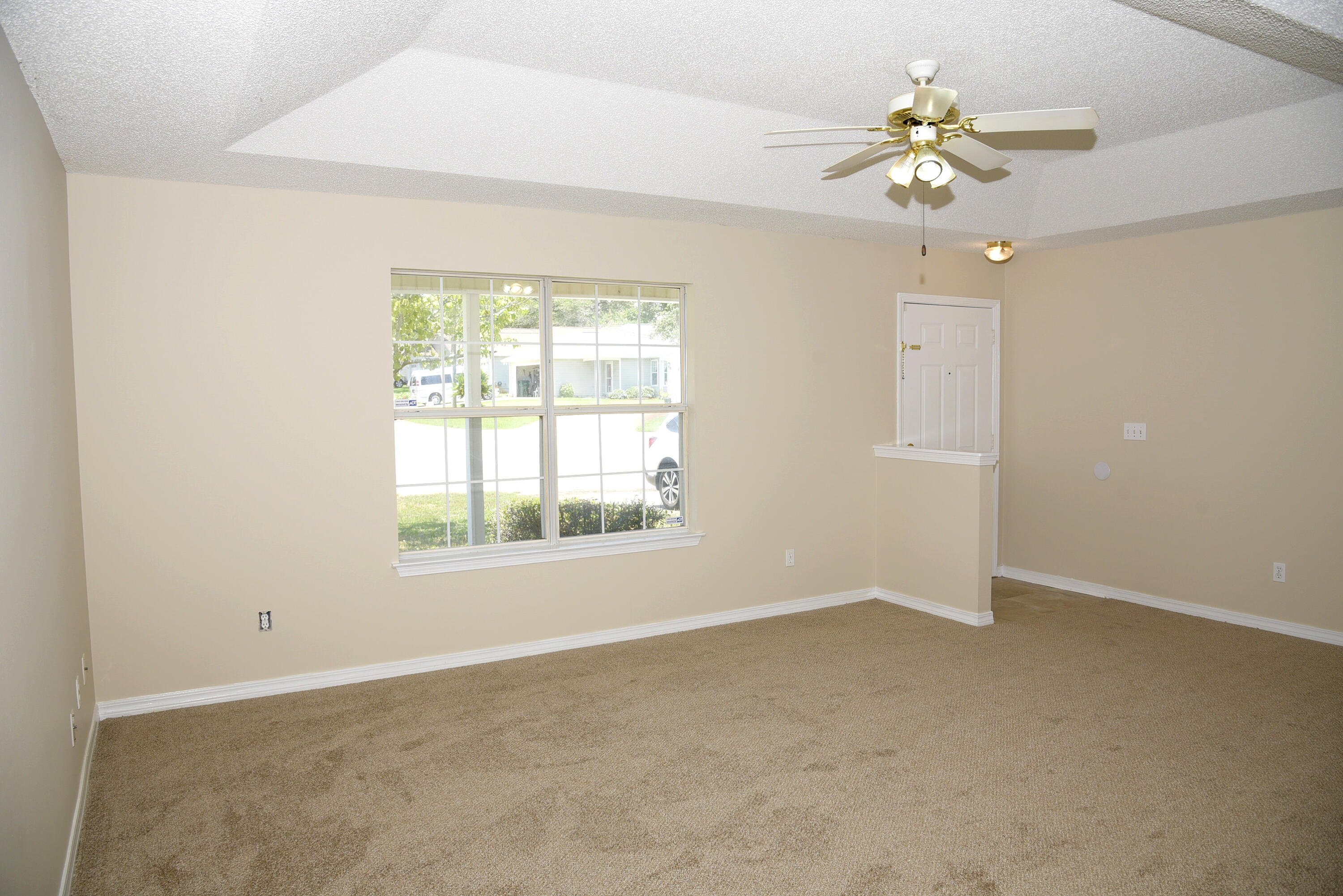 OLD TOWN PH 1 - Residential Lease