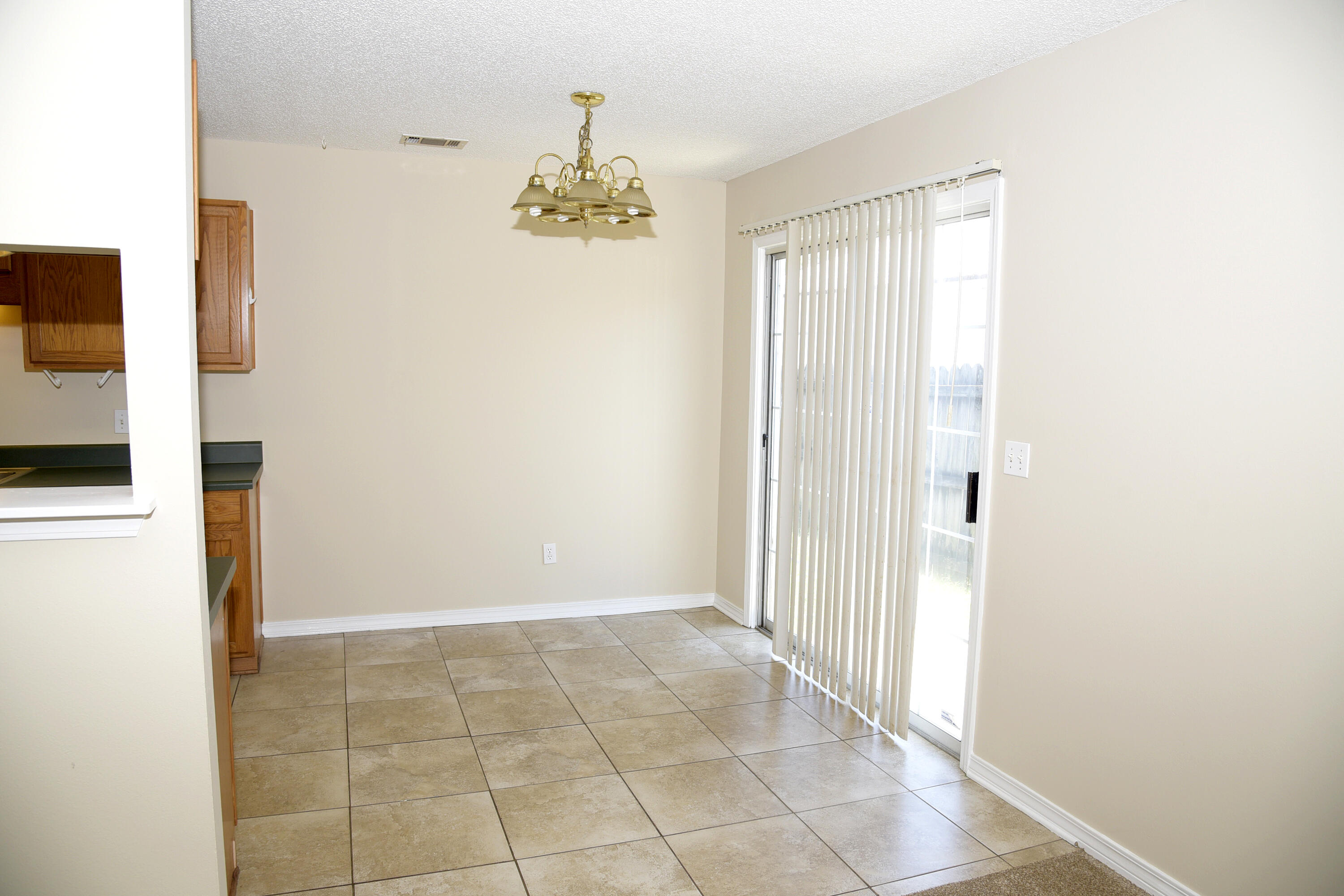 OLD TOWN PH 1 - Residential Lease