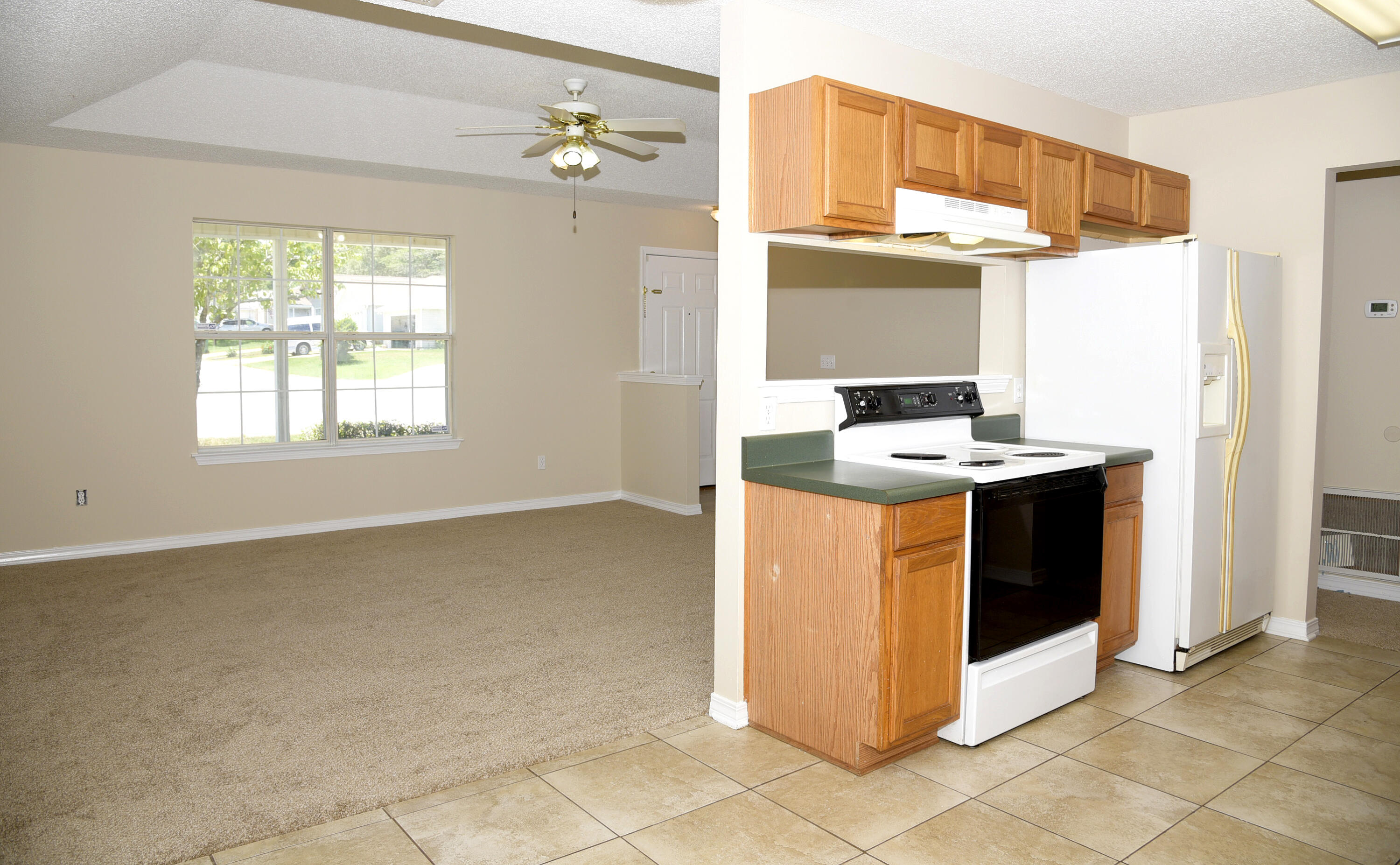 OLD TOWN PH 1 - Residential Lease