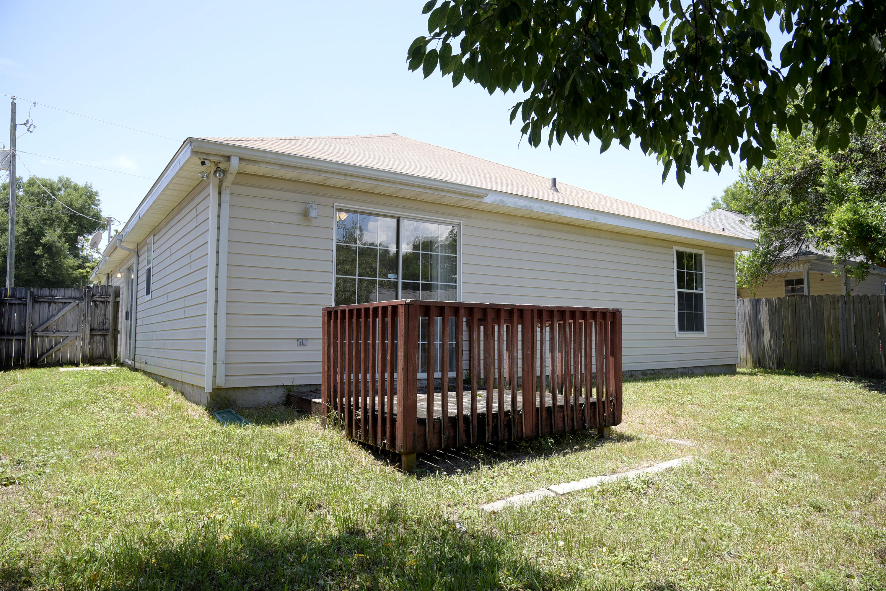 OLD TOWN PH 1 - Residential Lease