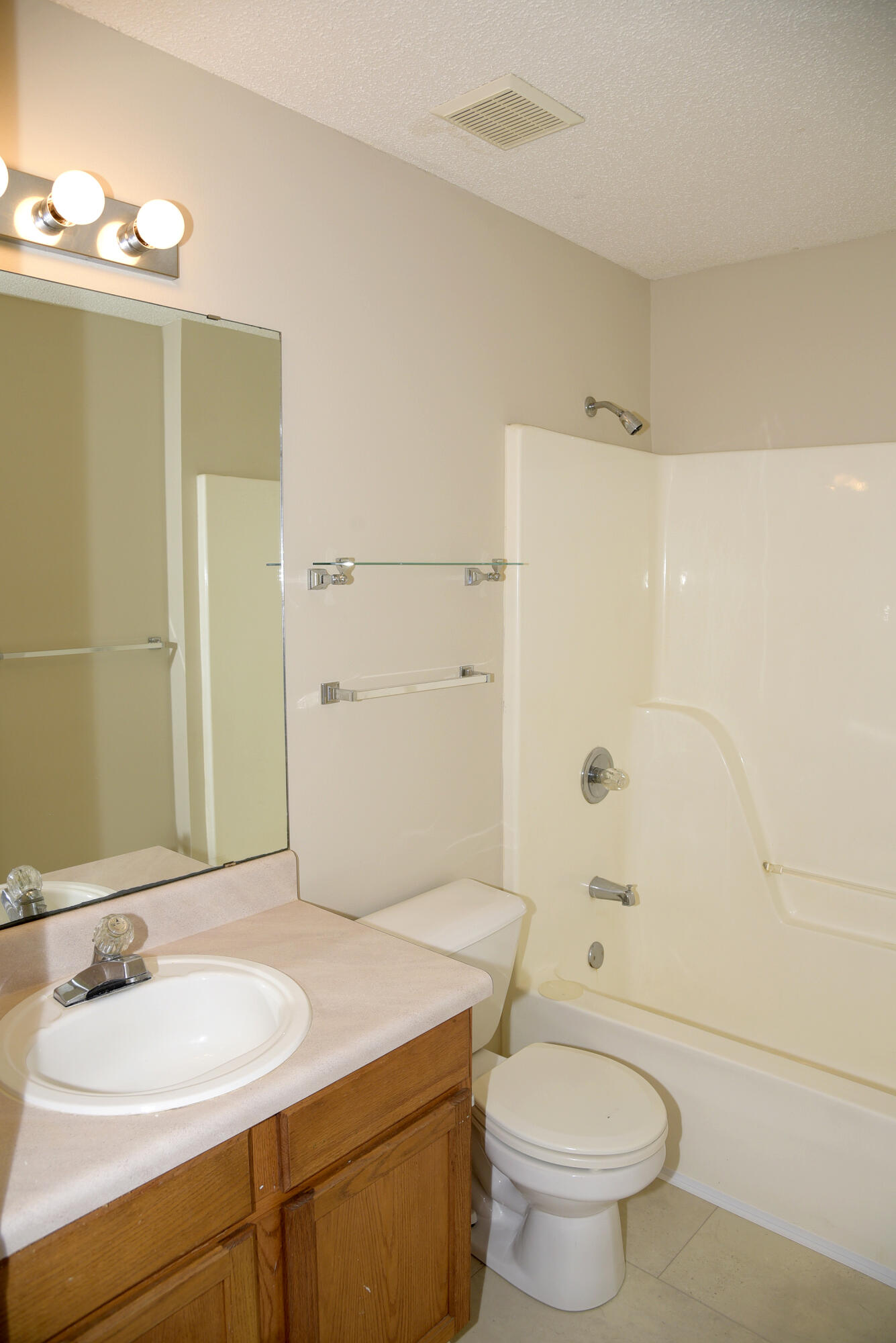 OLD TOWN PH 1 - Residential Lease