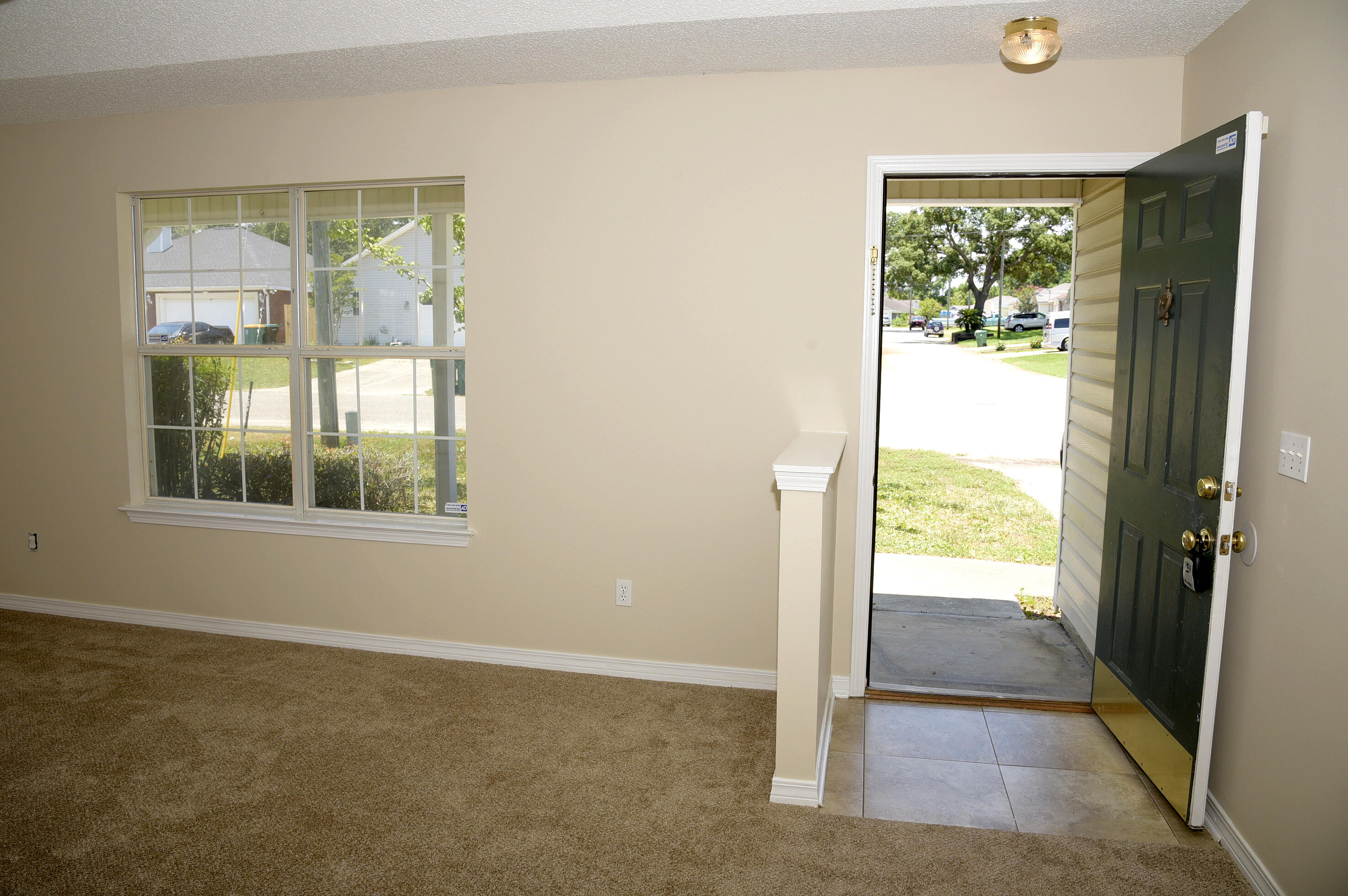 OLD TOWN PH 1 - Residential Lease