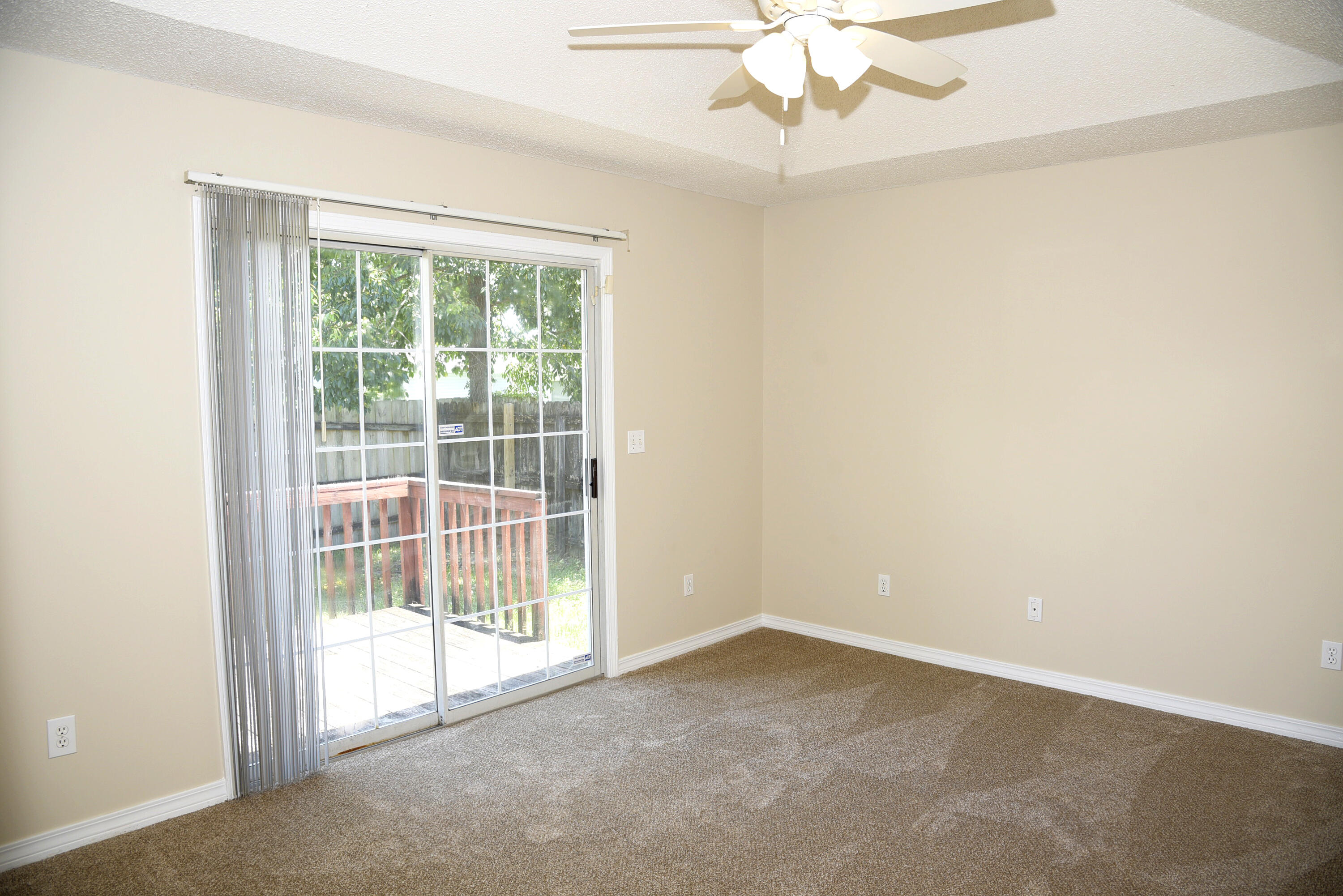 OLD TOWN PH 1 - Residential Lease