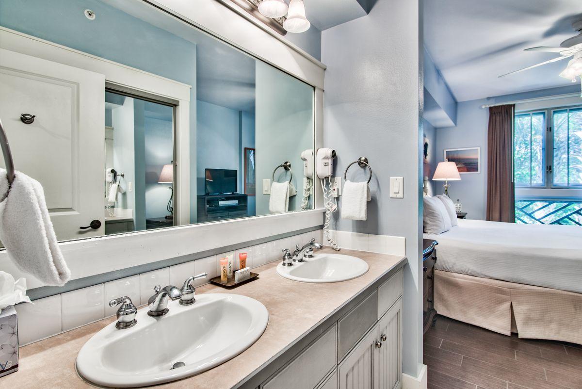 PILOT HOUSE - Residential