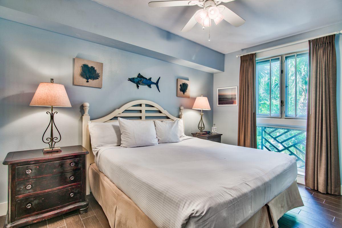 PILOT HOUSE - Residential