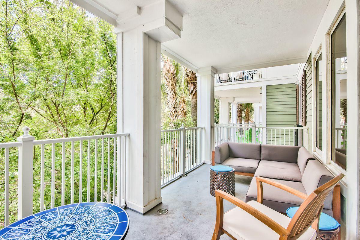 PILOT HOUSE - Residential